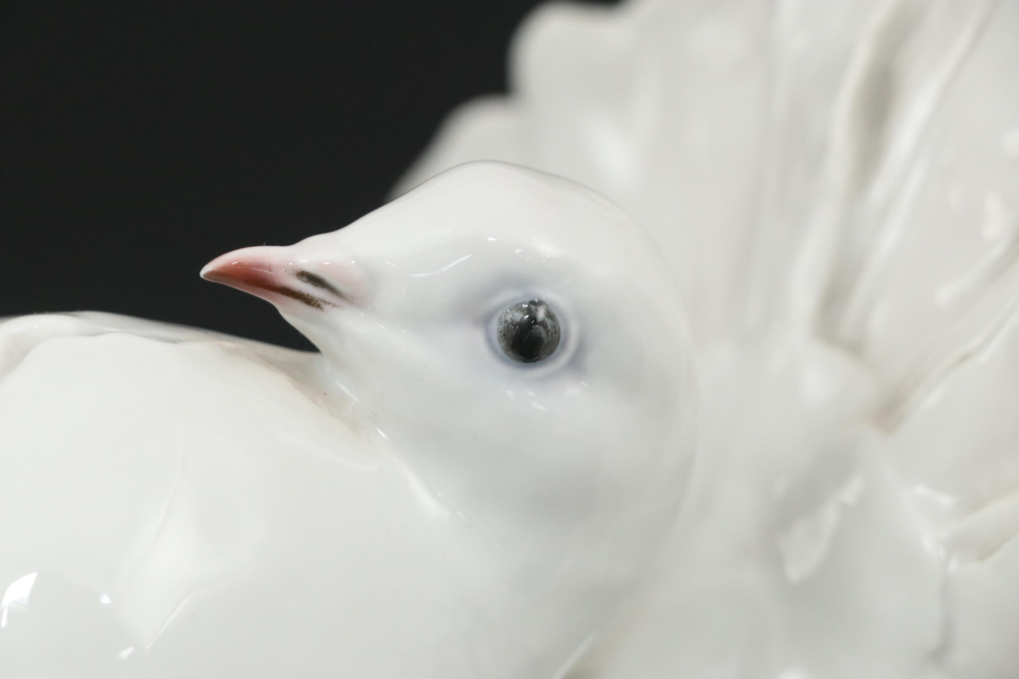 Fritz Heidenreich for Rosenthal White Dove Porcelain Figurine