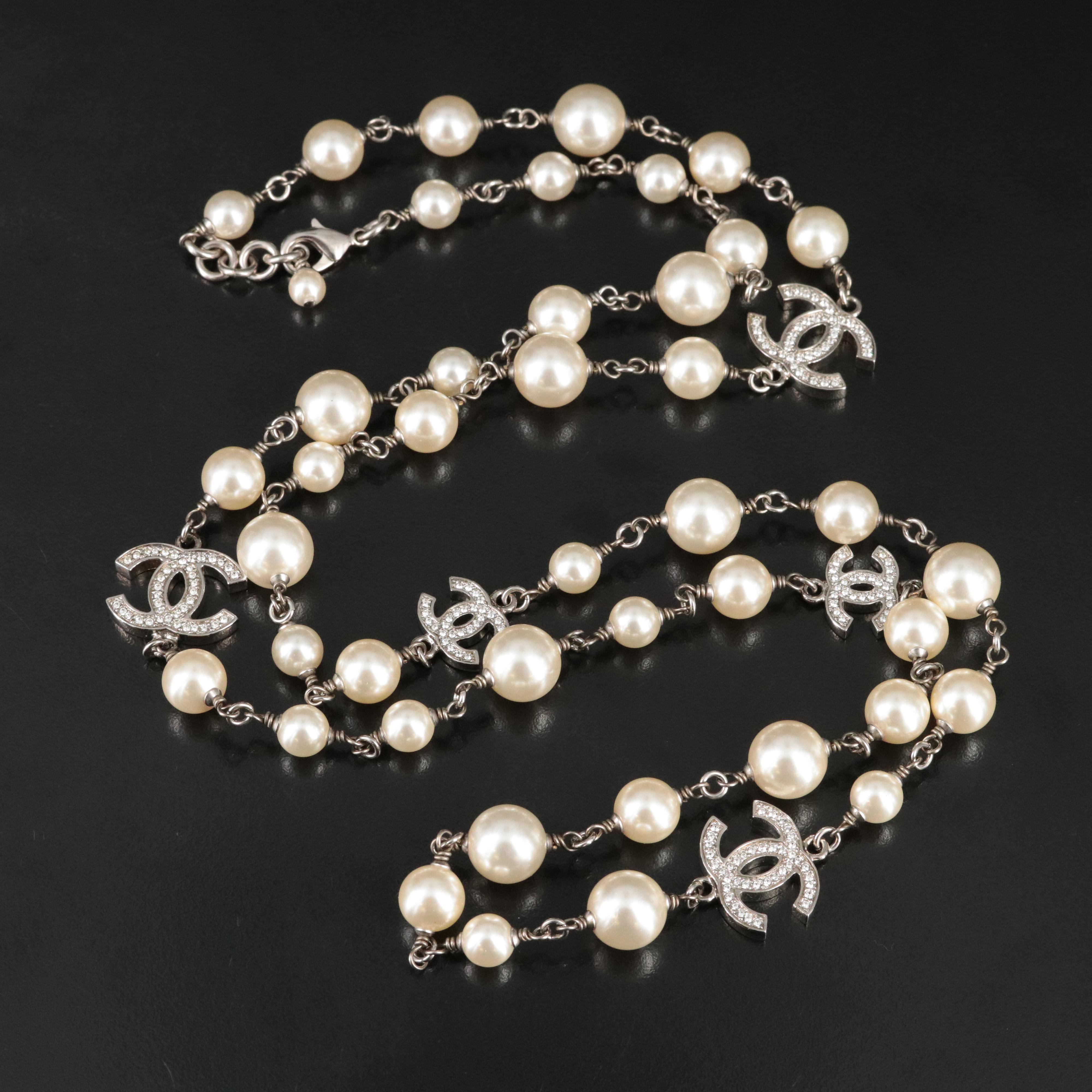 Chanel CC Logo Faux Pearl and Crystal Necklace 2019