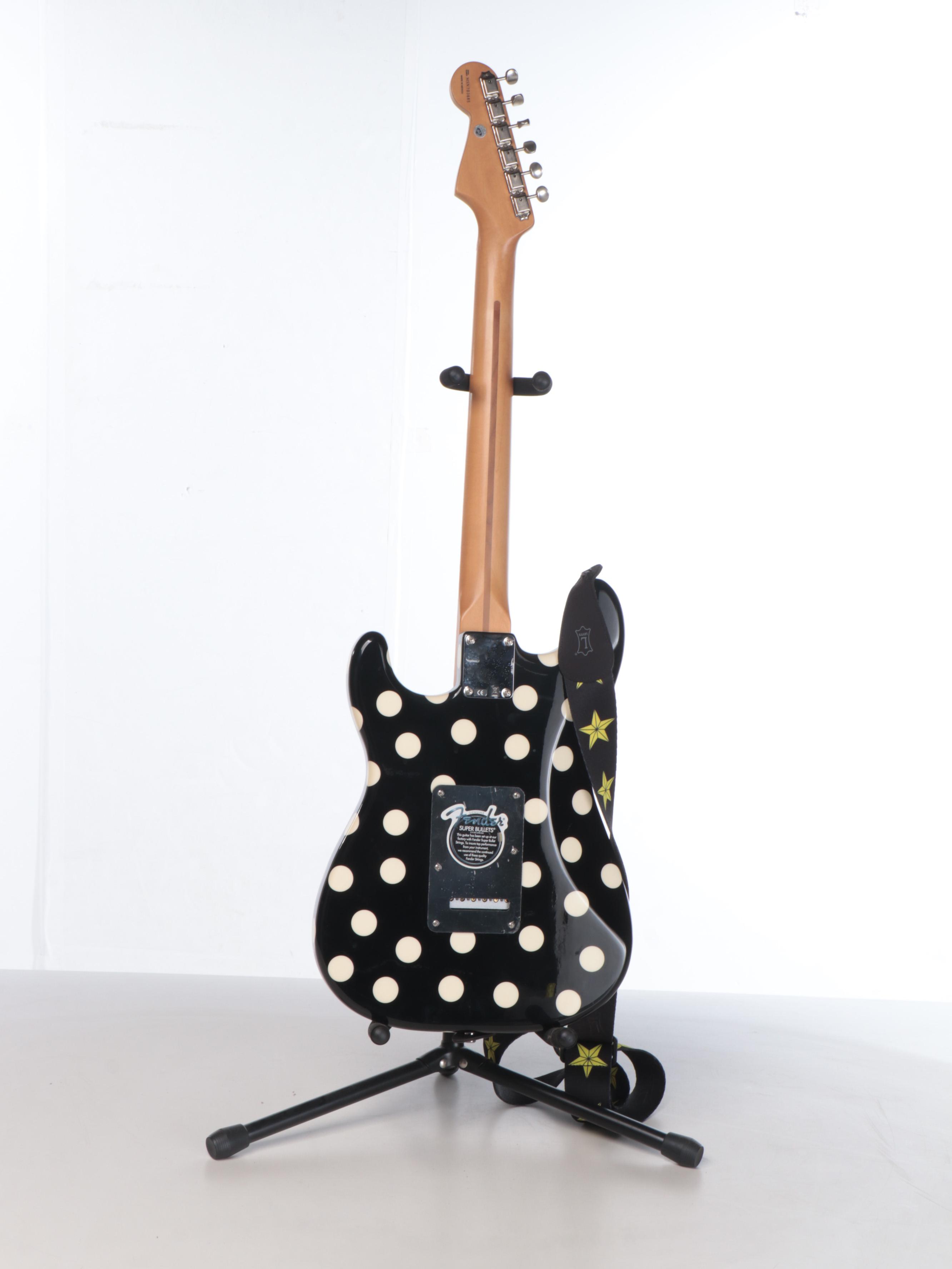 Fender Stratocaster Buddy Guy Polka Dot Electric Guitar with Accent Stand