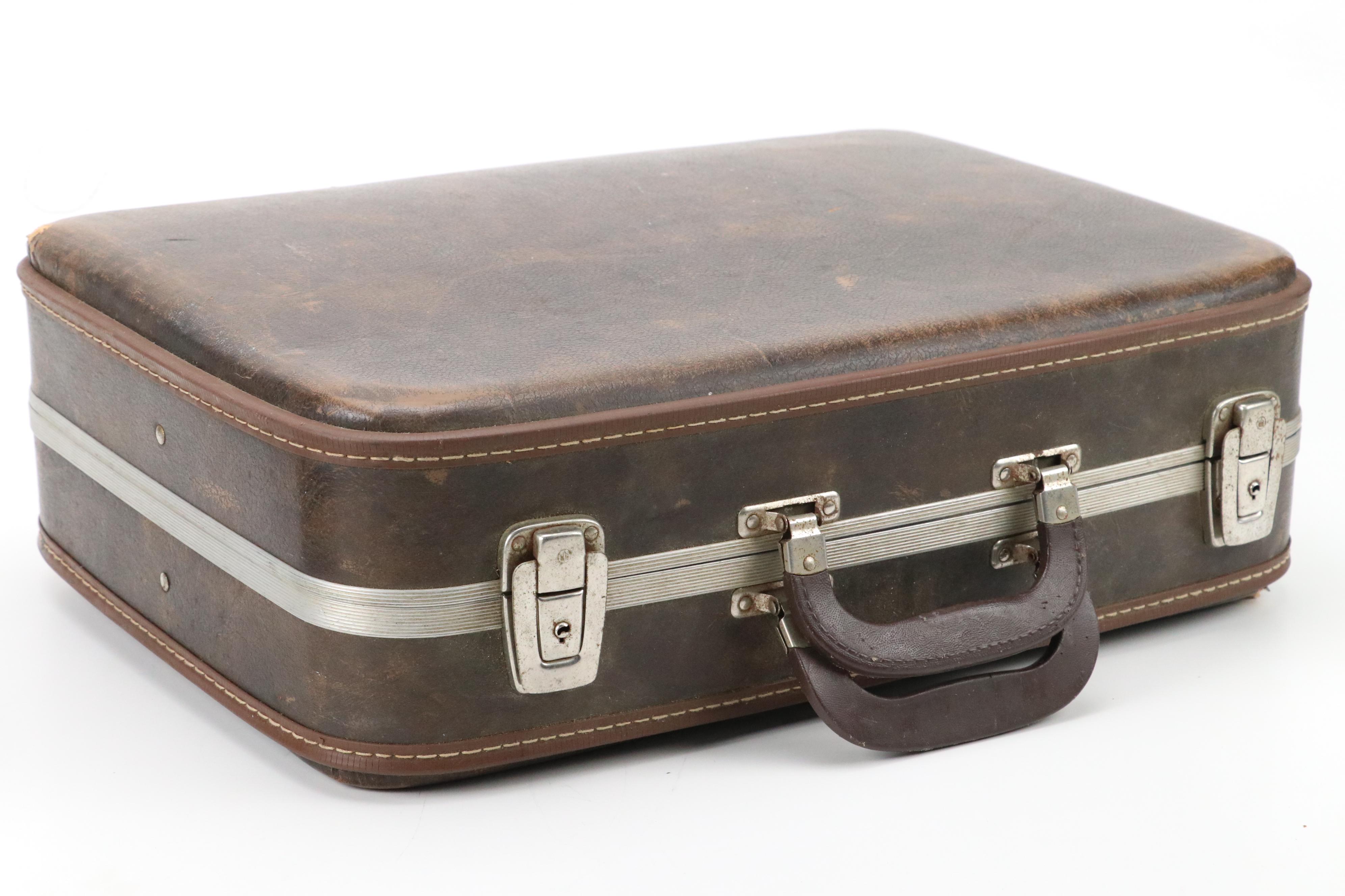 Mamiya C330 Twin Lens Camera with Sunpak Auto611 Thyristor Flash and More