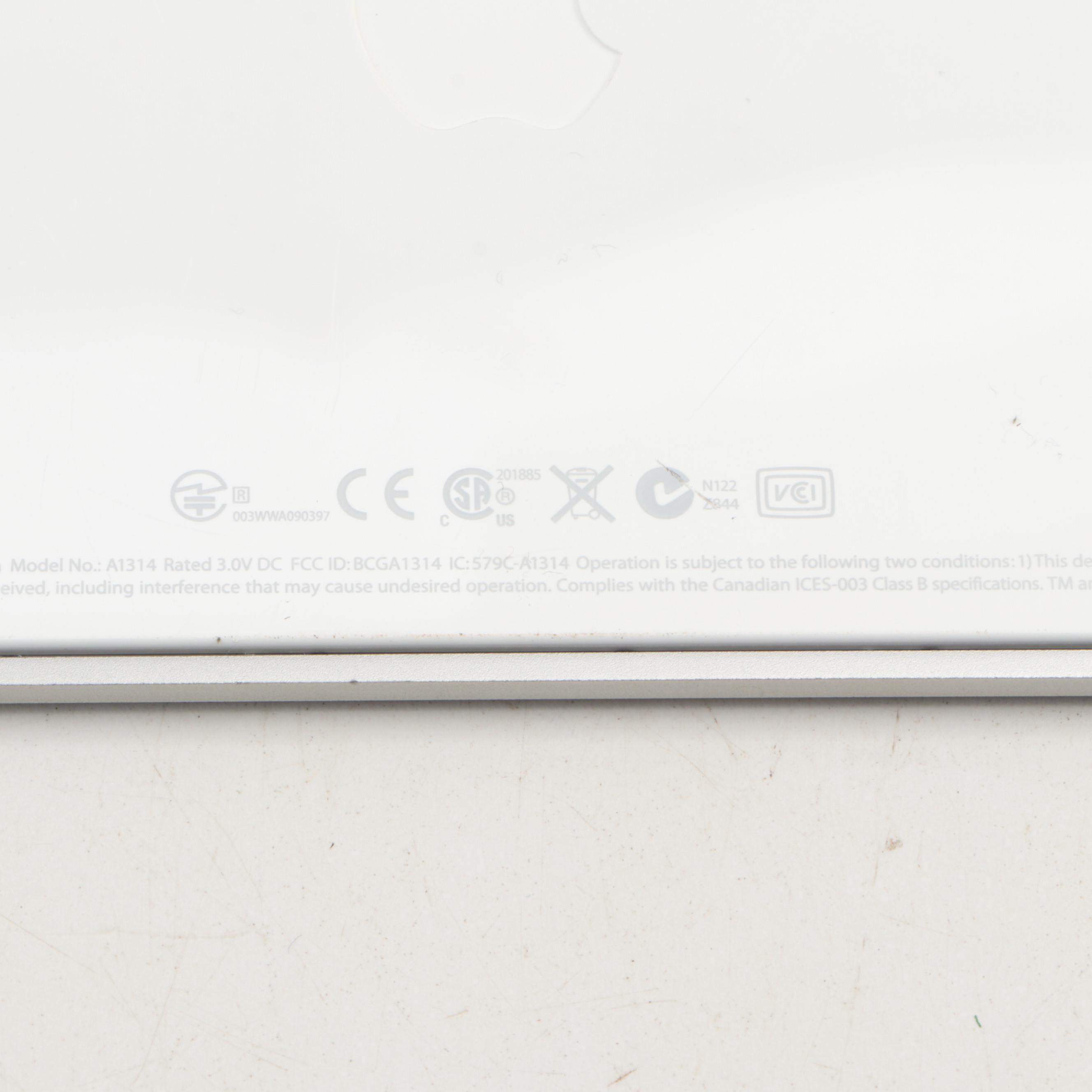 Apple Third Generation Wireless Keyboard with Bluetooth