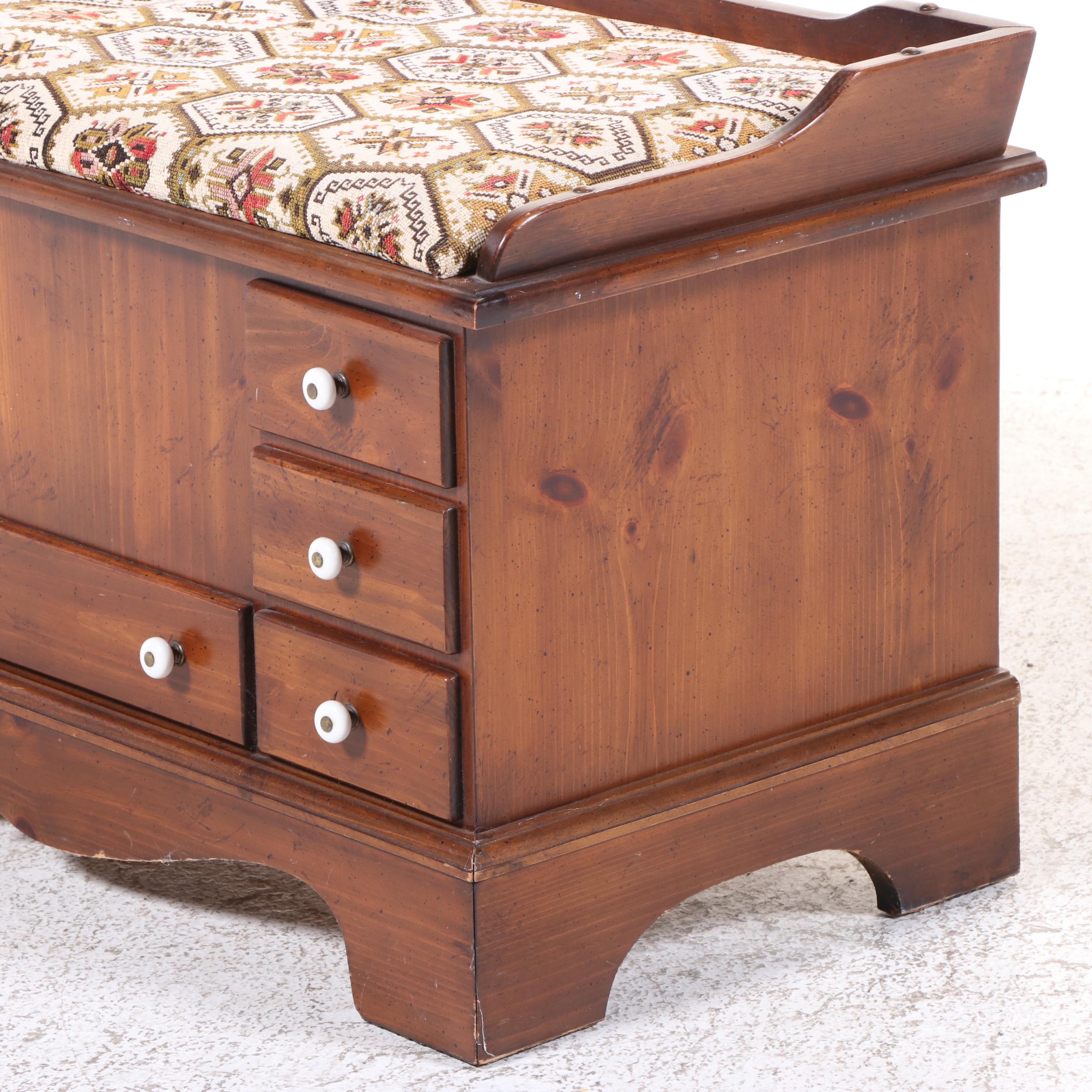 Lane "Aroma-Tite" Chippendale Style Cedar Blanket Chest/Bench, Late 20th Century