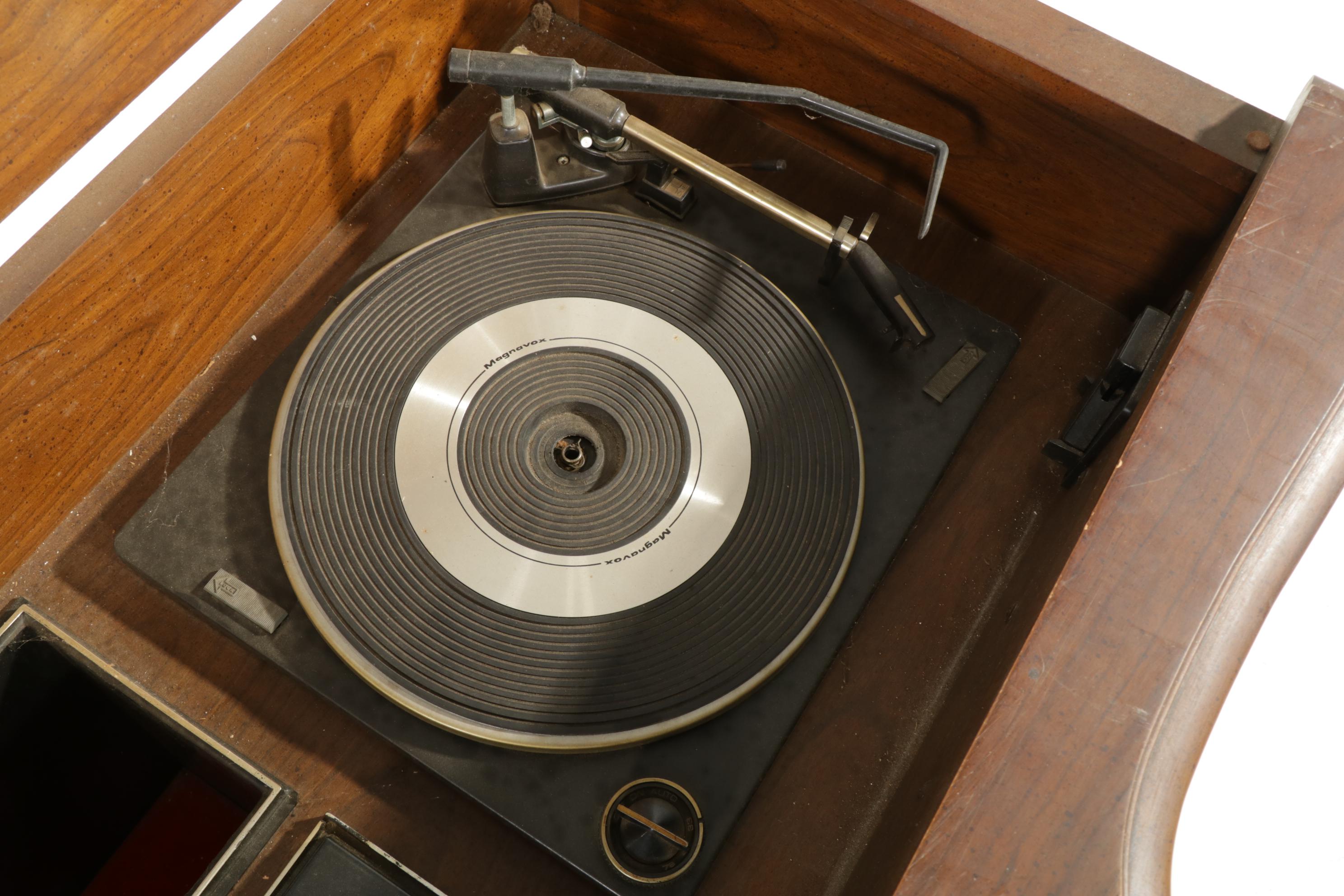 Magnavox Louis XV Style Walnut Console Stereo, Mid 20th Century