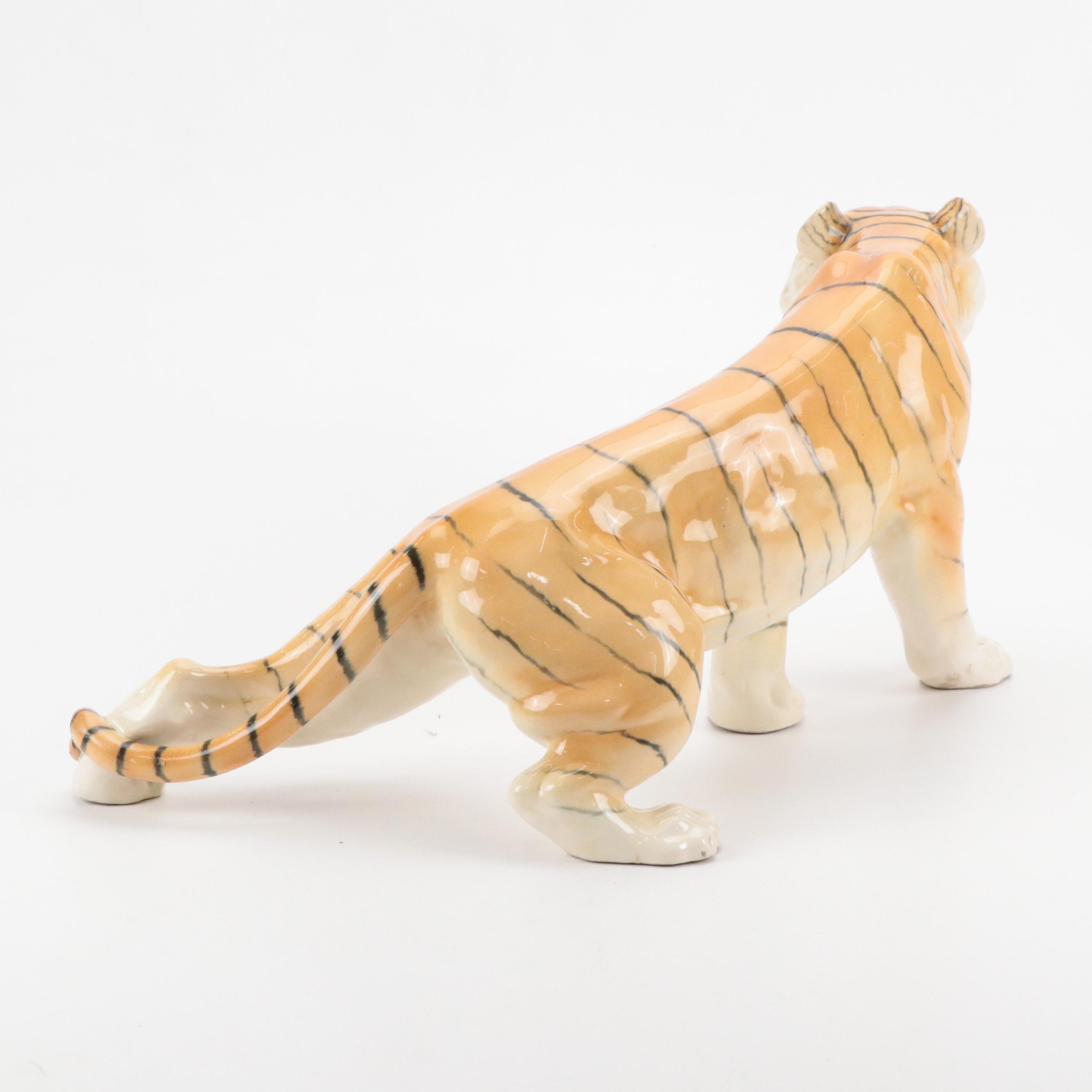 German Schafer & Vater Porcelain Tiger, Early to Mid-20th C.