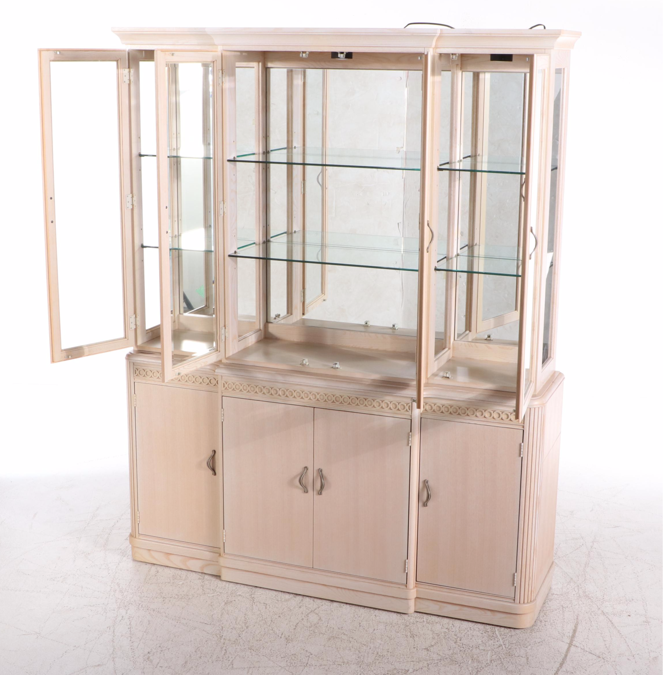 Thomasville "Impressions" Cerused Oak China Cabinet, Late 20th Century