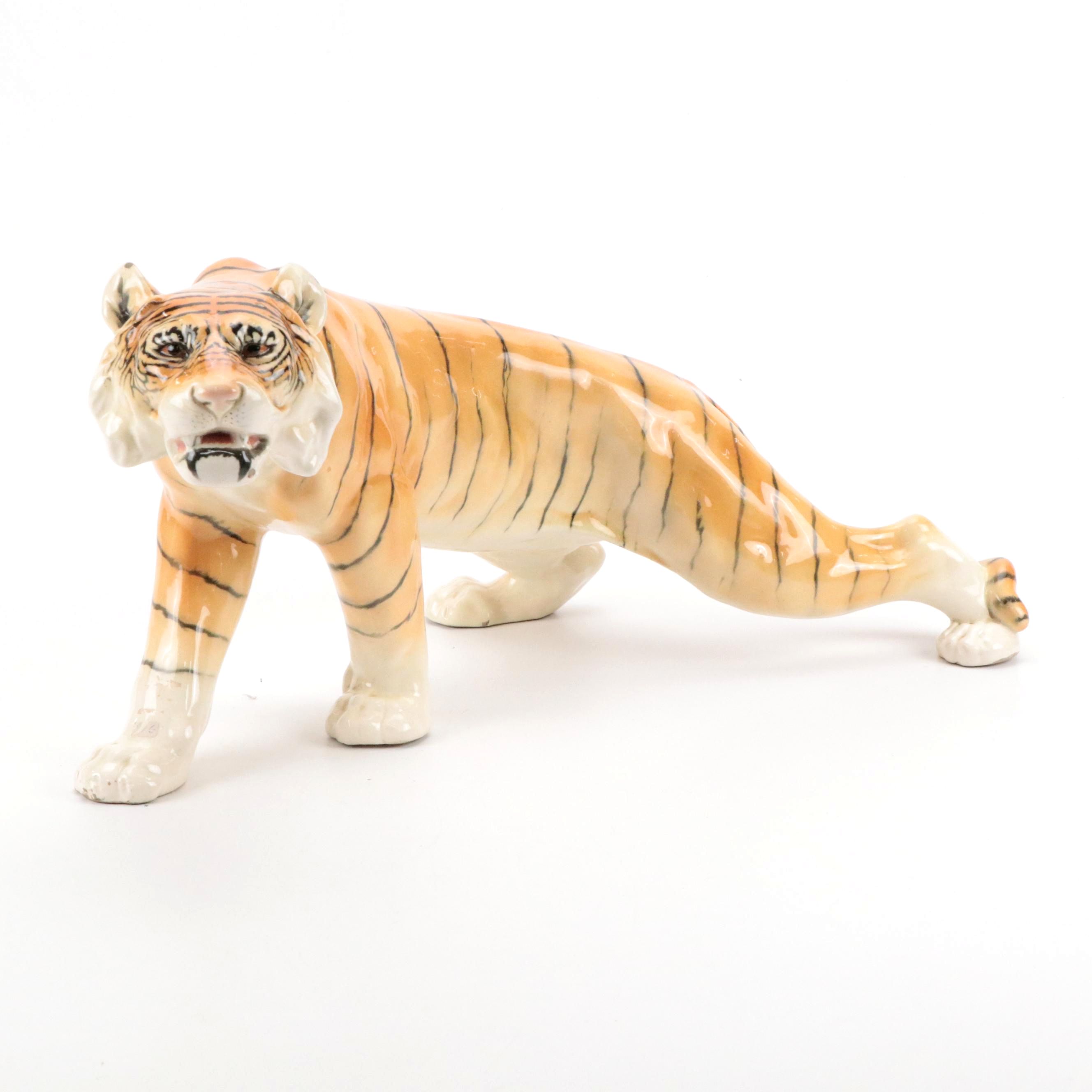 German Schafer & Vater Porcelain Tiger, Early to Mid-20th C.