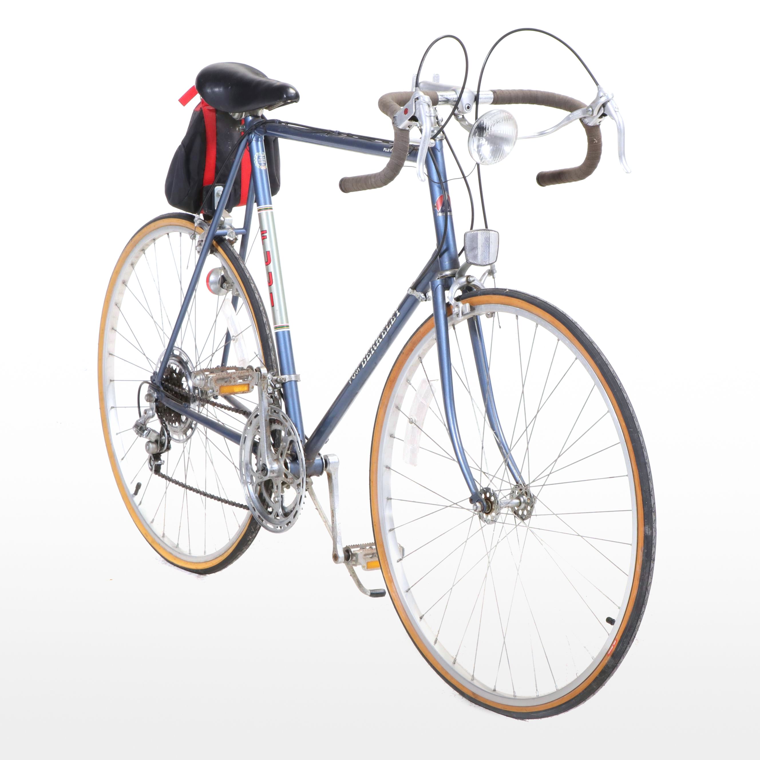 Fuji Berkeley Road Bicycle with Union Headlamp and Cycles Zippered Bag