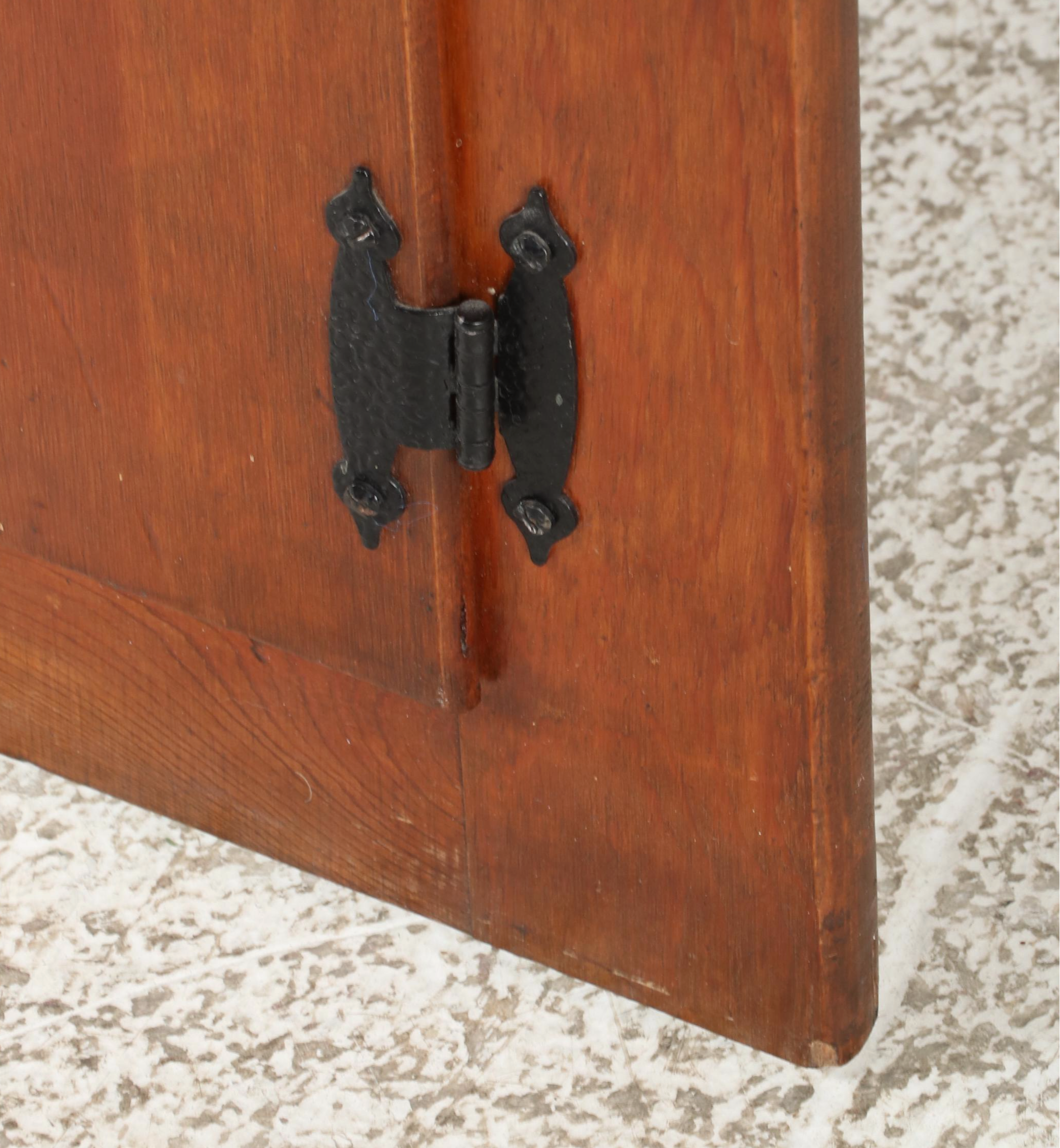 American Colonial Style Pine Corner Cupboard, Mid-20th Century