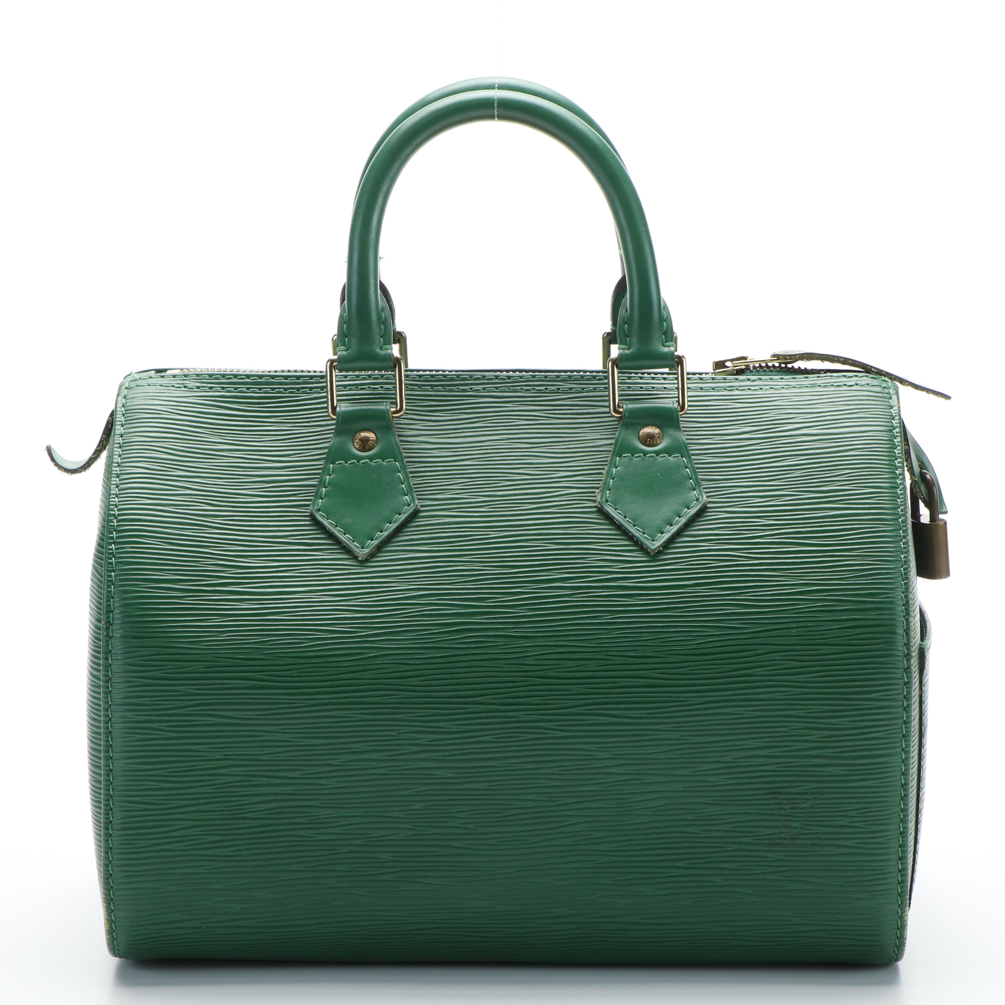 Louis Vuitton Speedy 25 Handbag in Green Epi leather