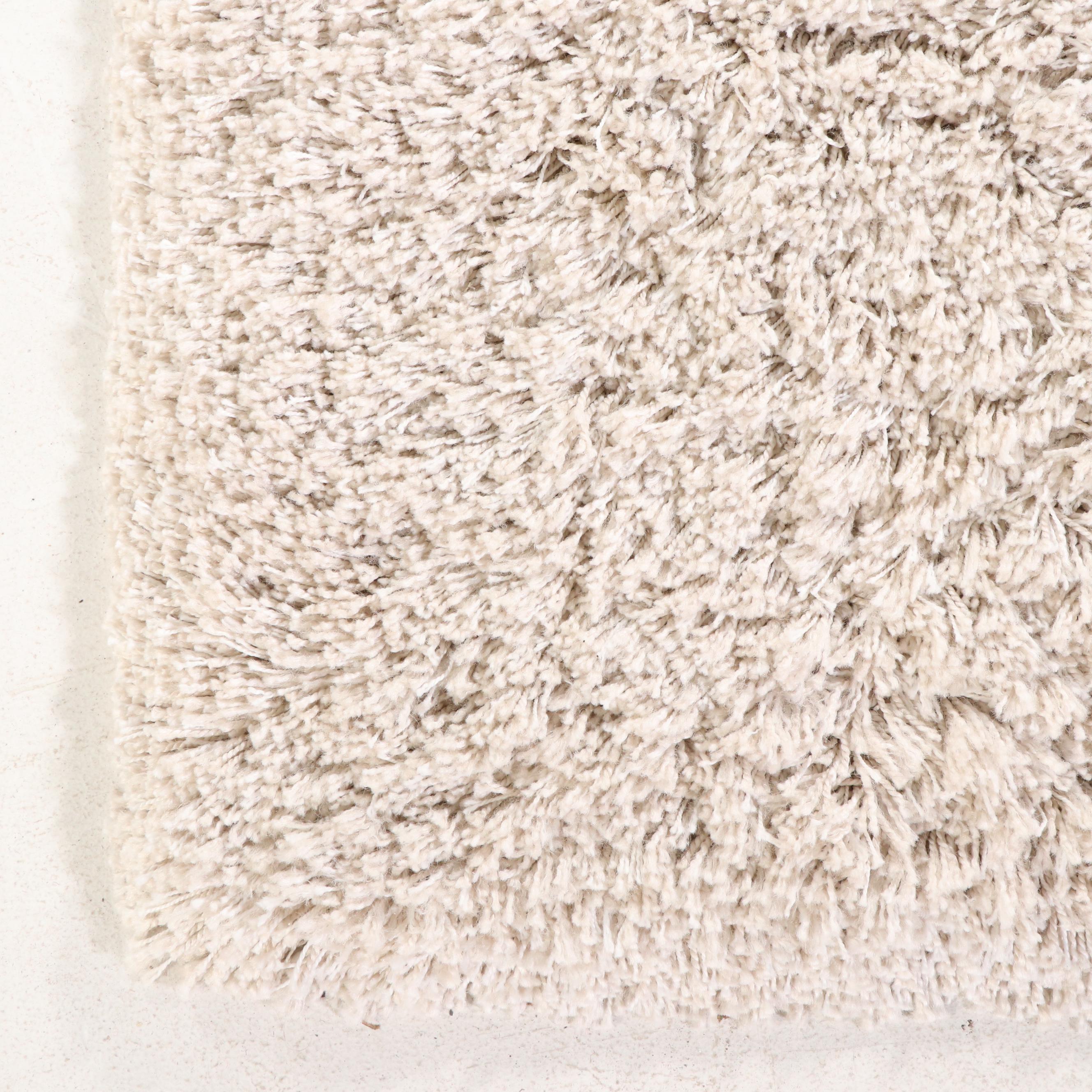 4'8 x 6'9 Machine-Made IKEA "Gåser" Shag Area Rug