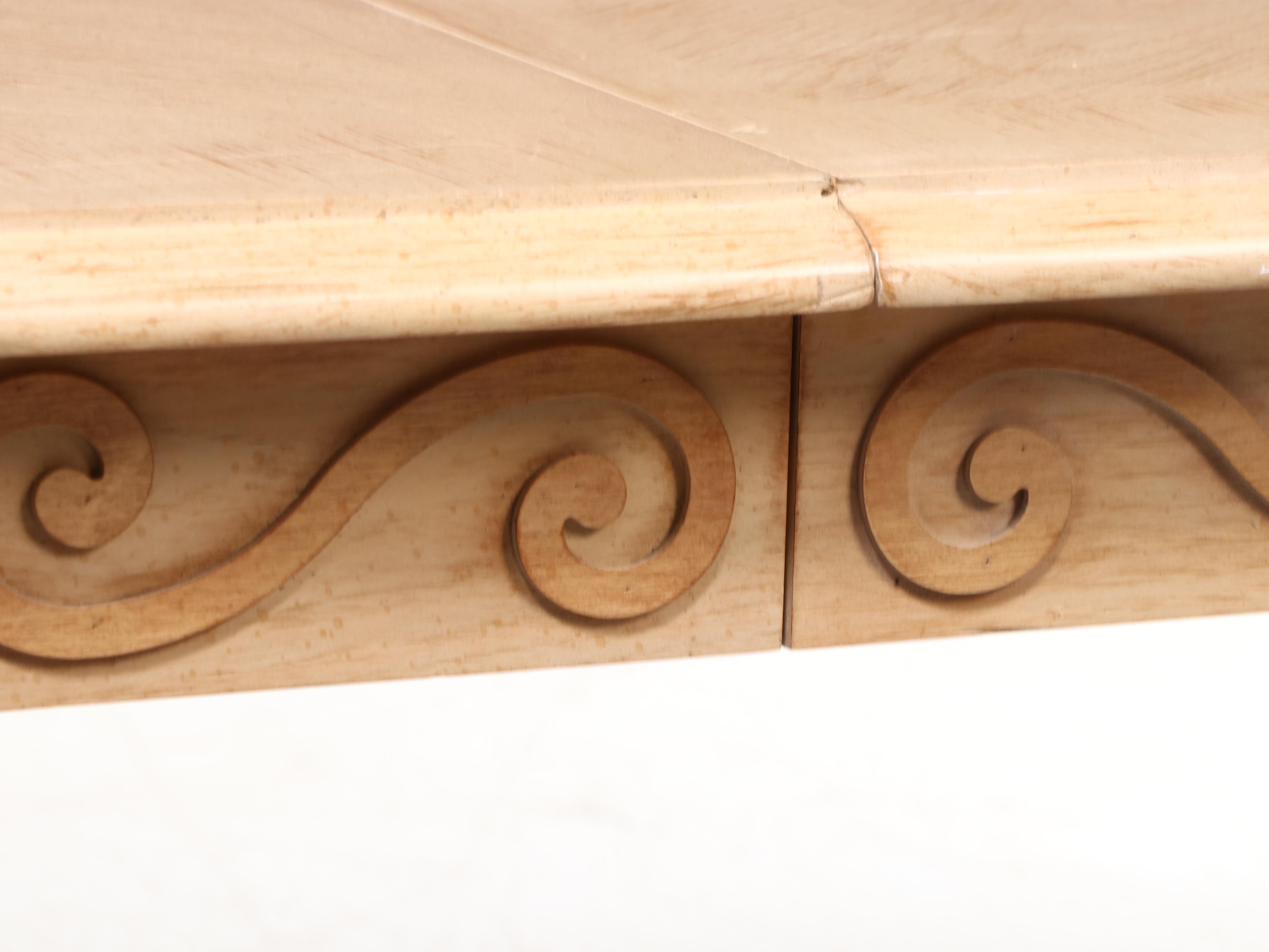 Bernhardt Furniture Seven-Piece French Style Dining Set