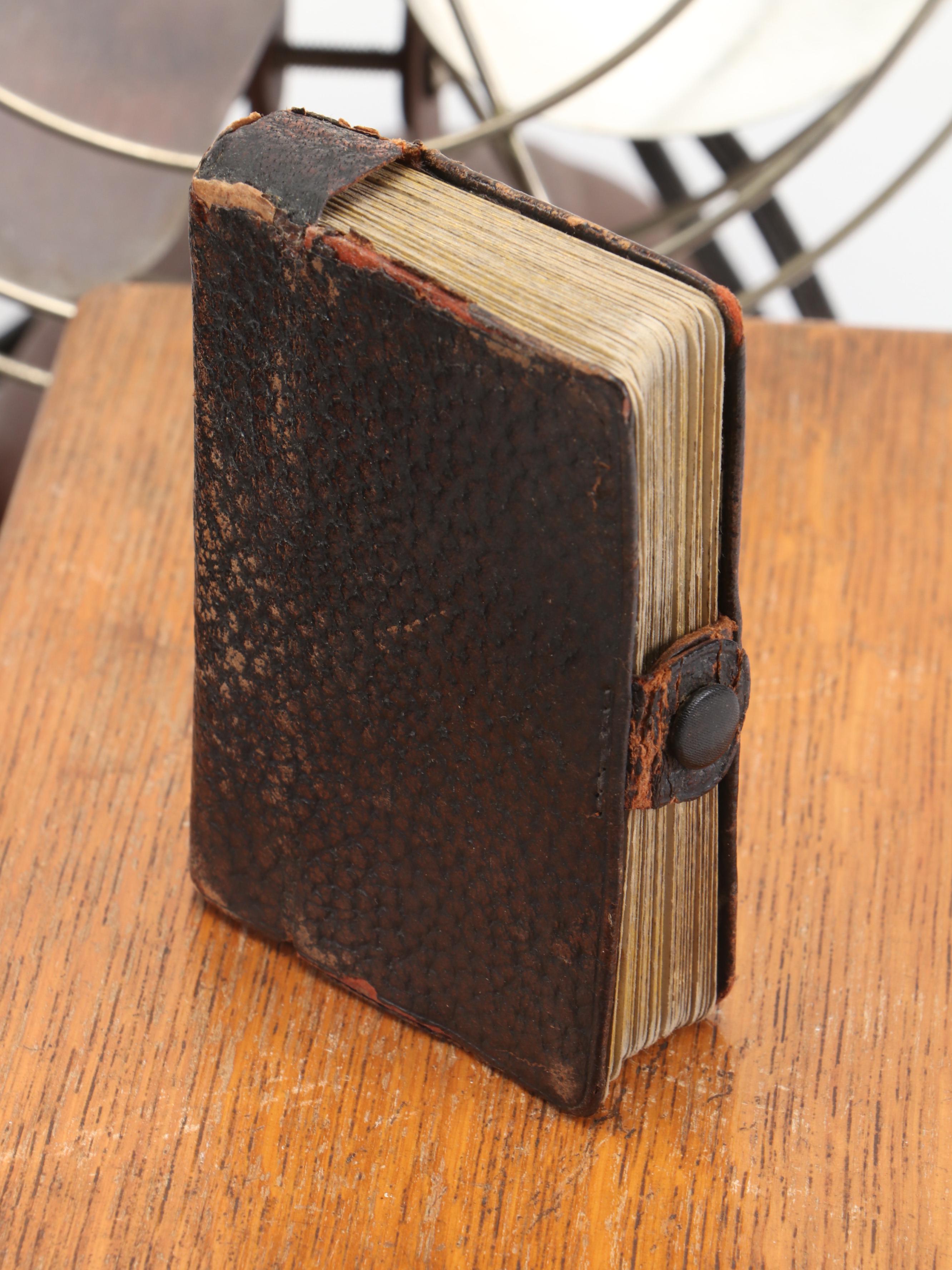 Globe-Werknick Wooden Clipboards with Desk Fan and Other Office Accessories