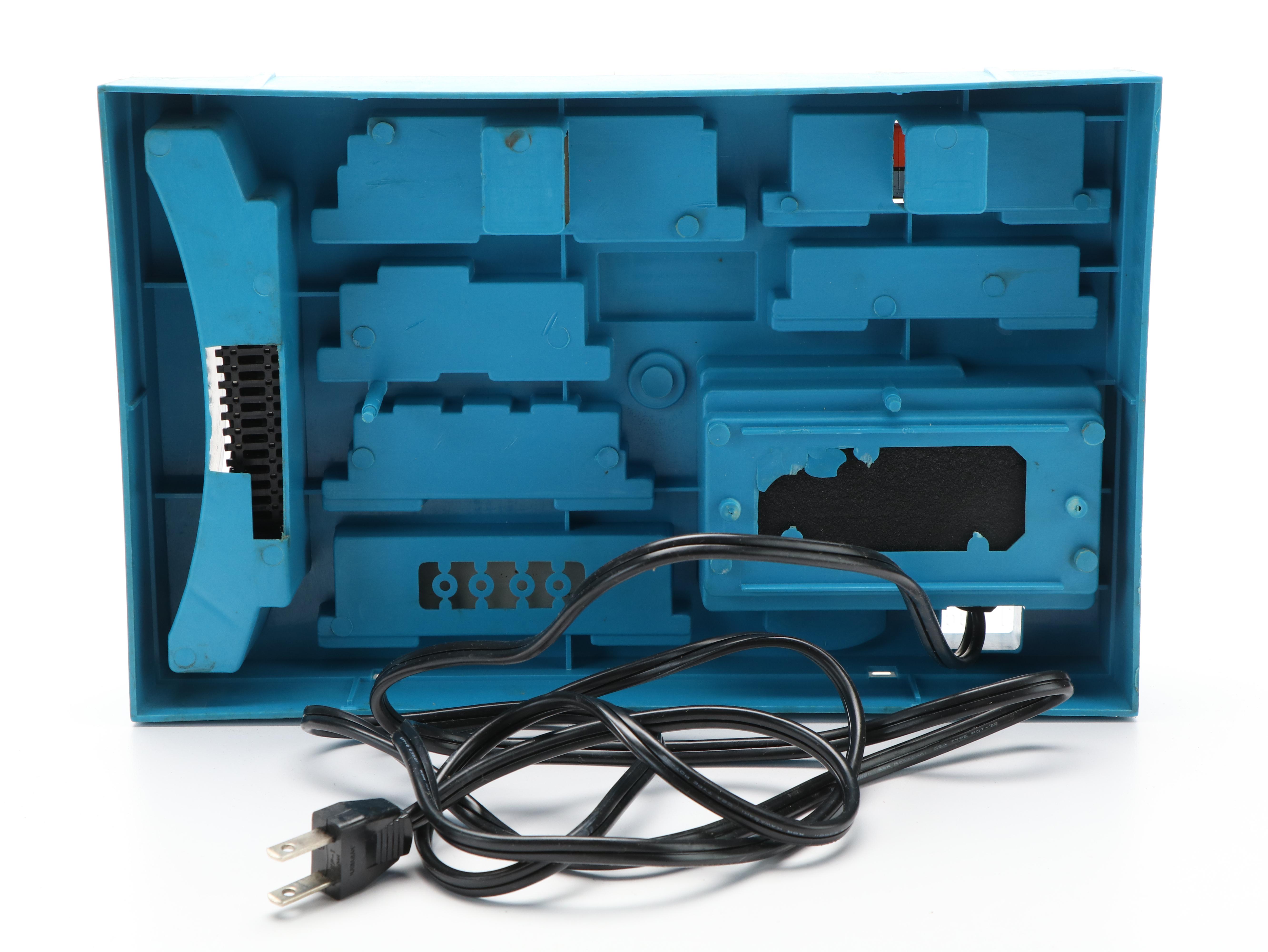 Bachmann N Scale Electric Train Set with Transformer and Tracks