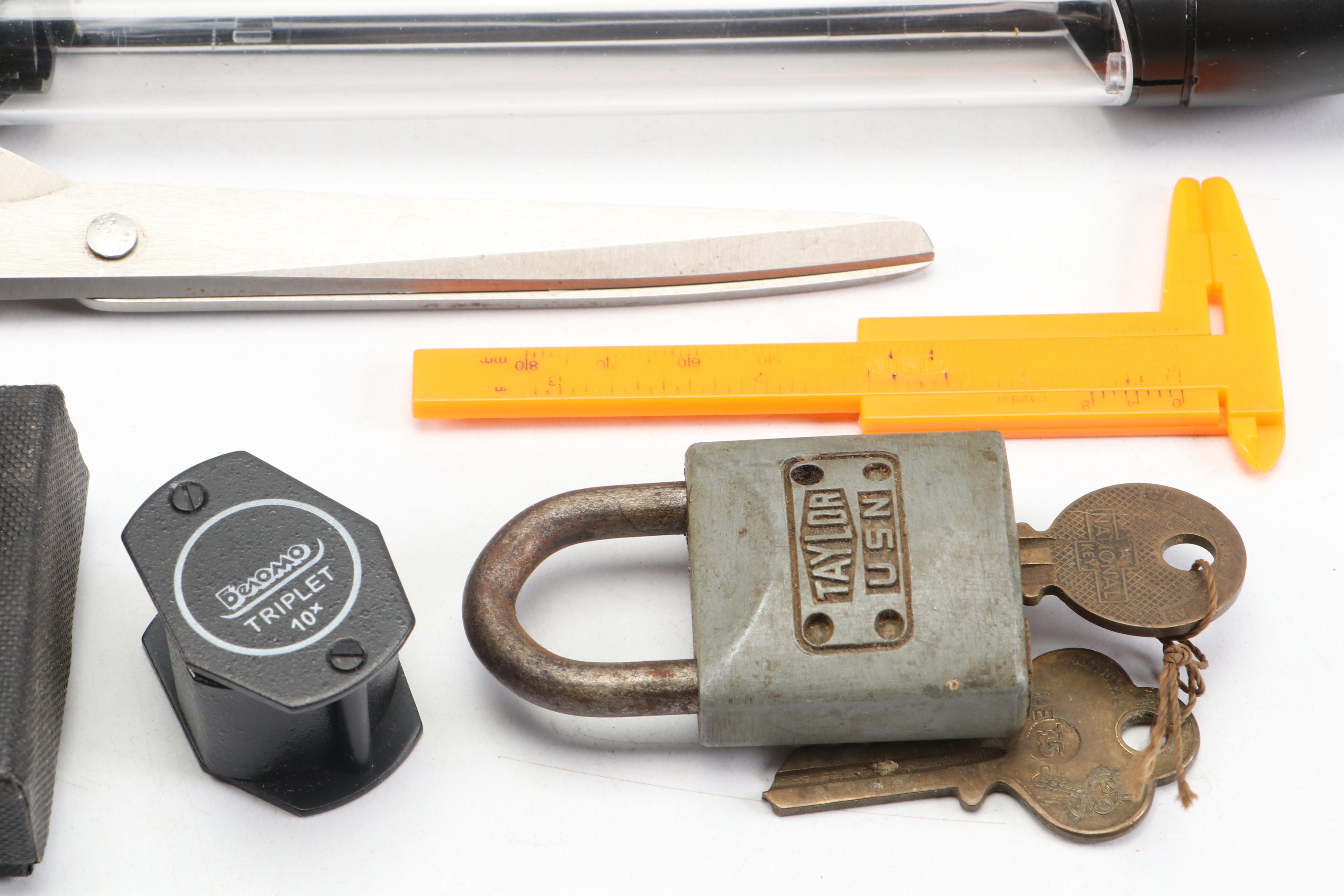 Police 1 Watt Miniature Flashlight with Mini Maglite, Magnifying Glasses, More