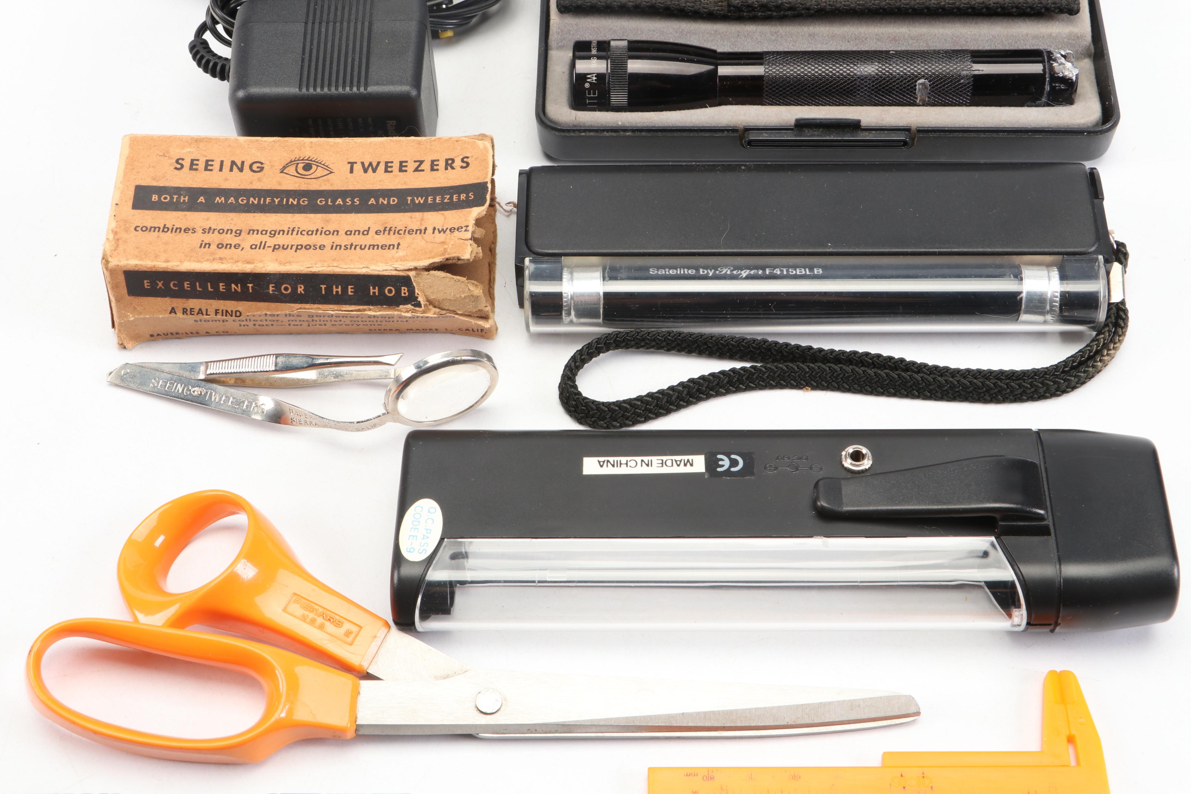 Police 1 Watt Miniature Flashlight with Mini Maglite, Magnifying Glasses, More