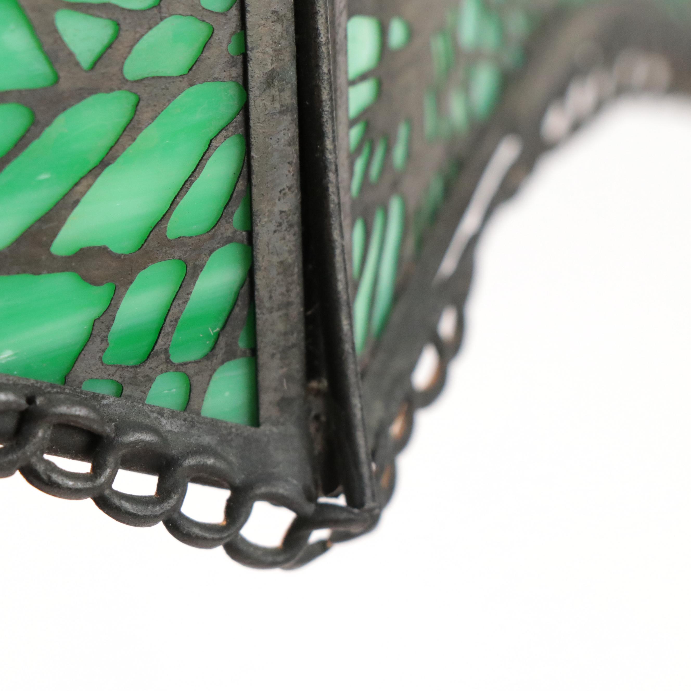 Handel Style Slag Glass with Metal Pine Needle Overlay Table Lamp