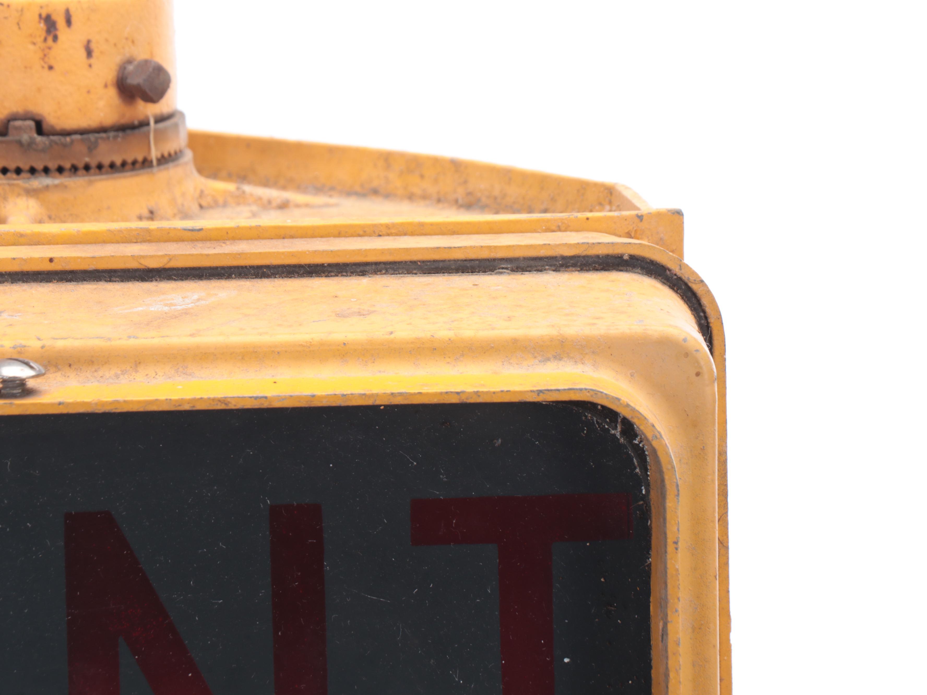 Don't Walk/Walk Metal Pedestrian Crosswalk Light