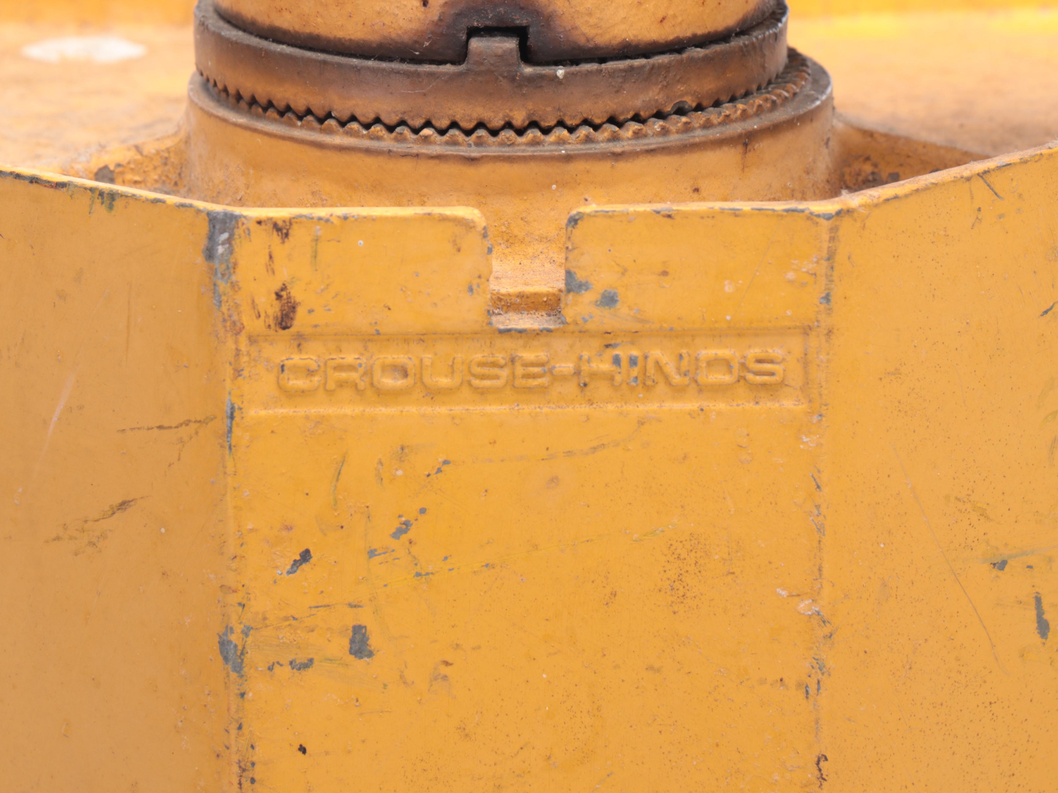 Don't Walk/Walk Metal Pedestrian Crosswalk Light