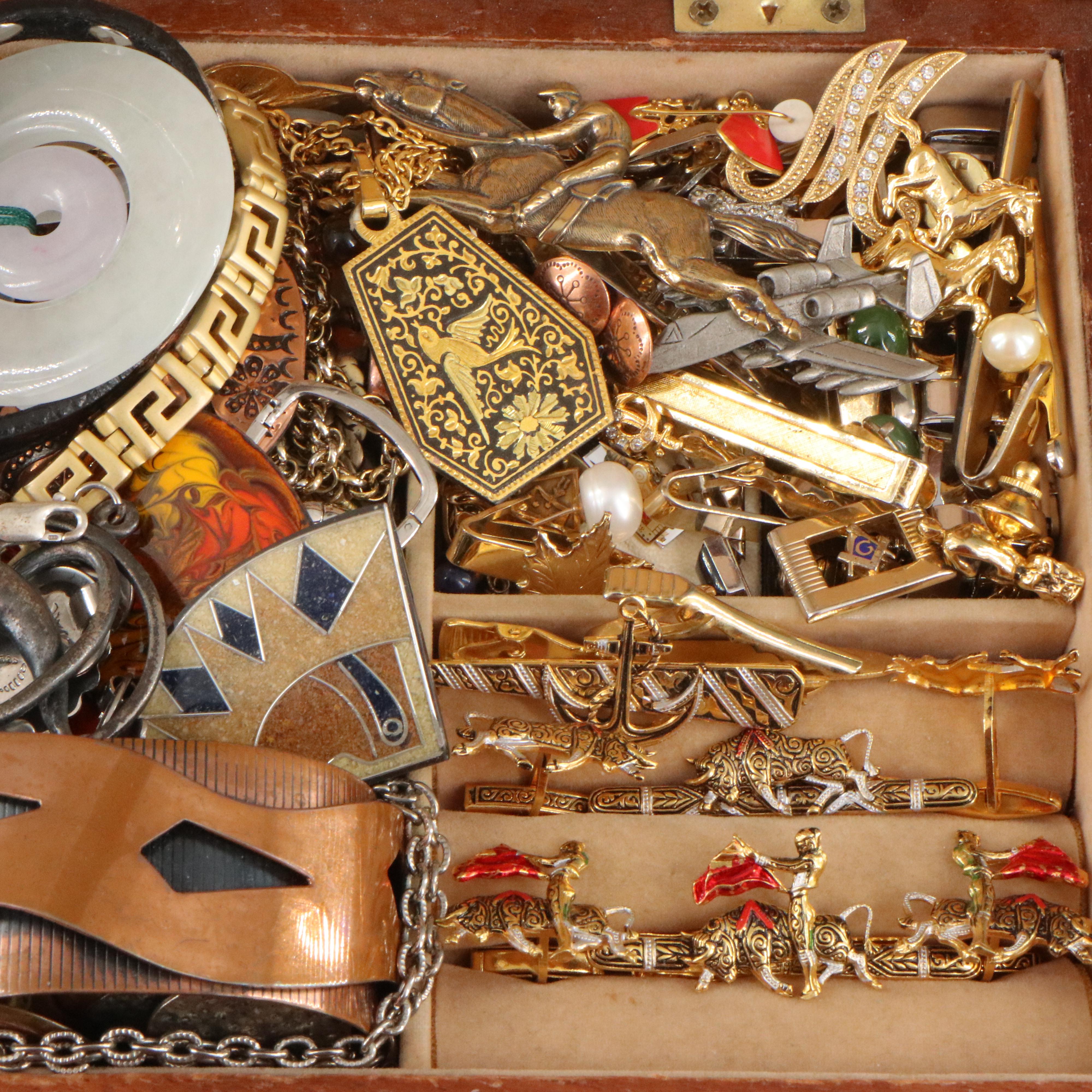 Uncommon Discoveries: Jewelry Collection