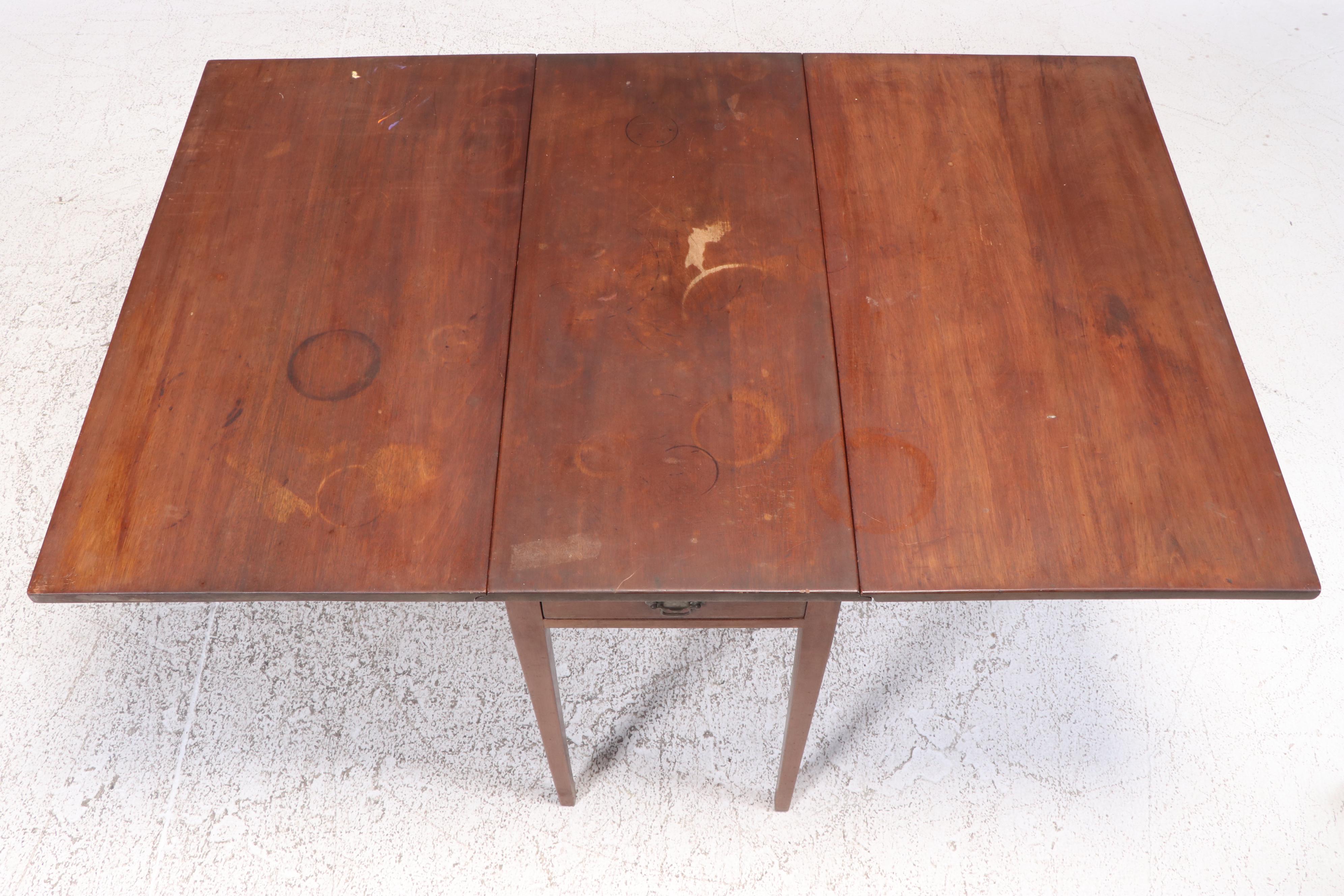 American Primitive Mahogany Drop-Leaf Table, 19th Century