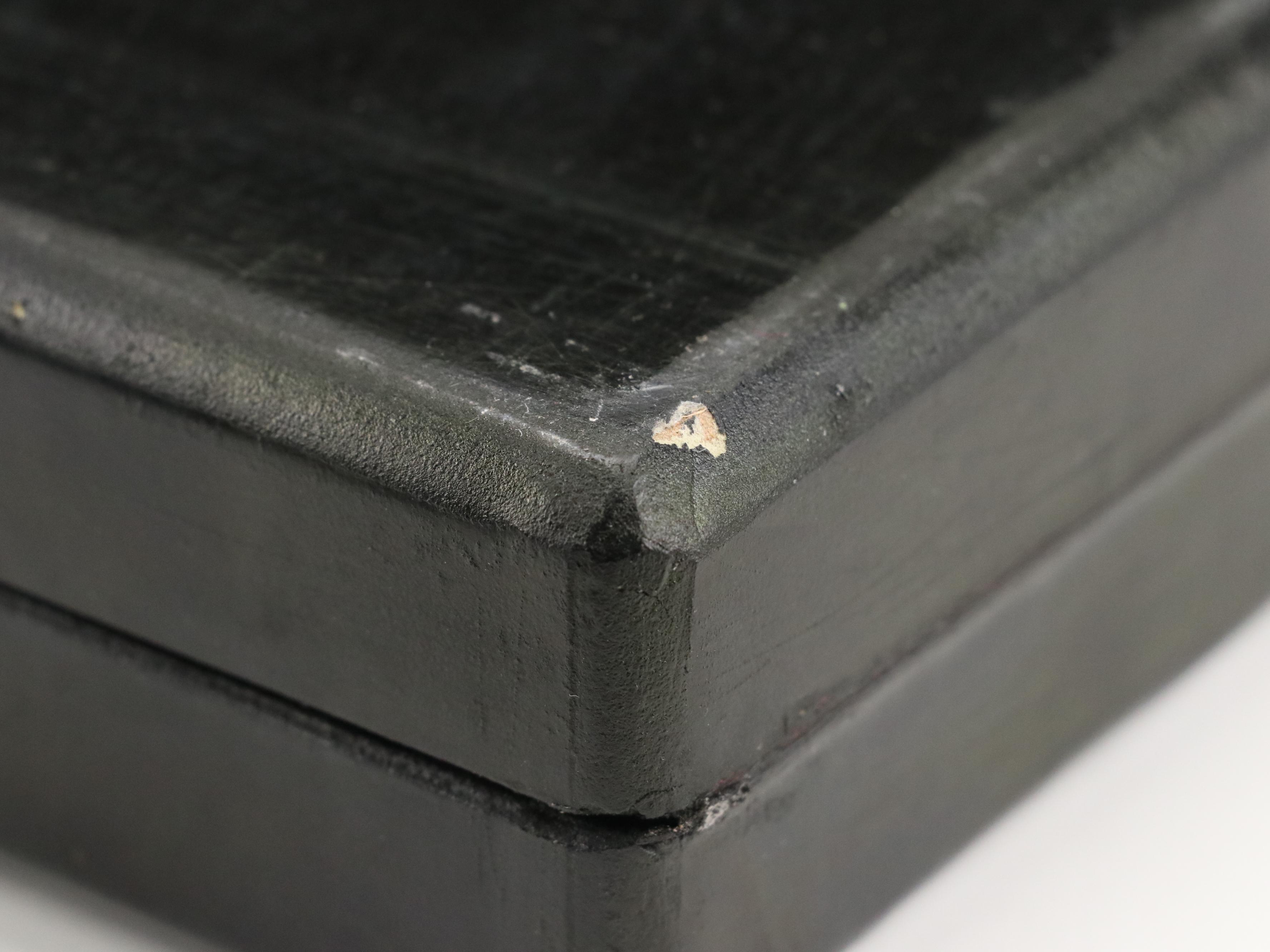 Chinese Plastic Mahjong Set in Dragon Motif Case