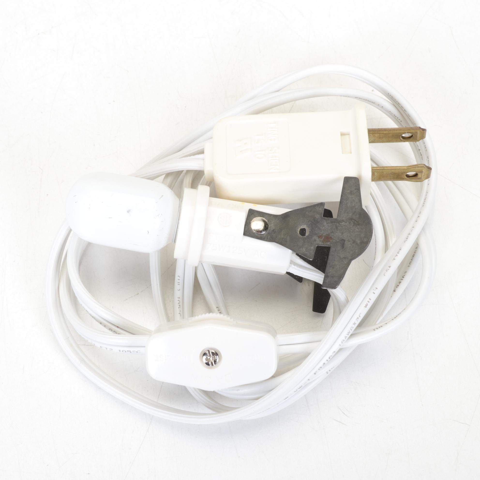 Department  56 "Dickens' Village: Staghorn Lodge" Christmas Decor