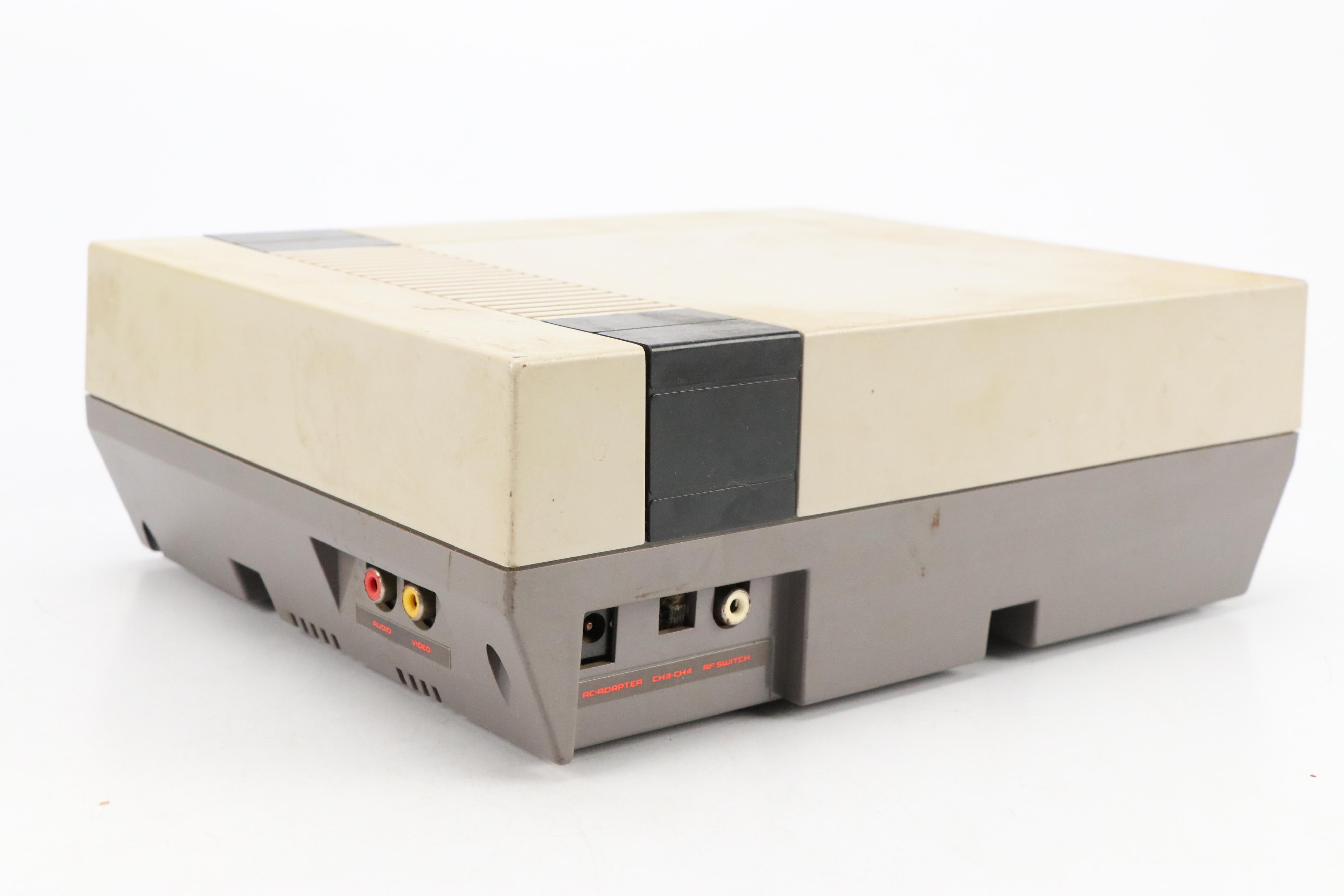 Nintendo Entertainment System w/ Zelda, Castlevania IV, Final Fantasy II & More