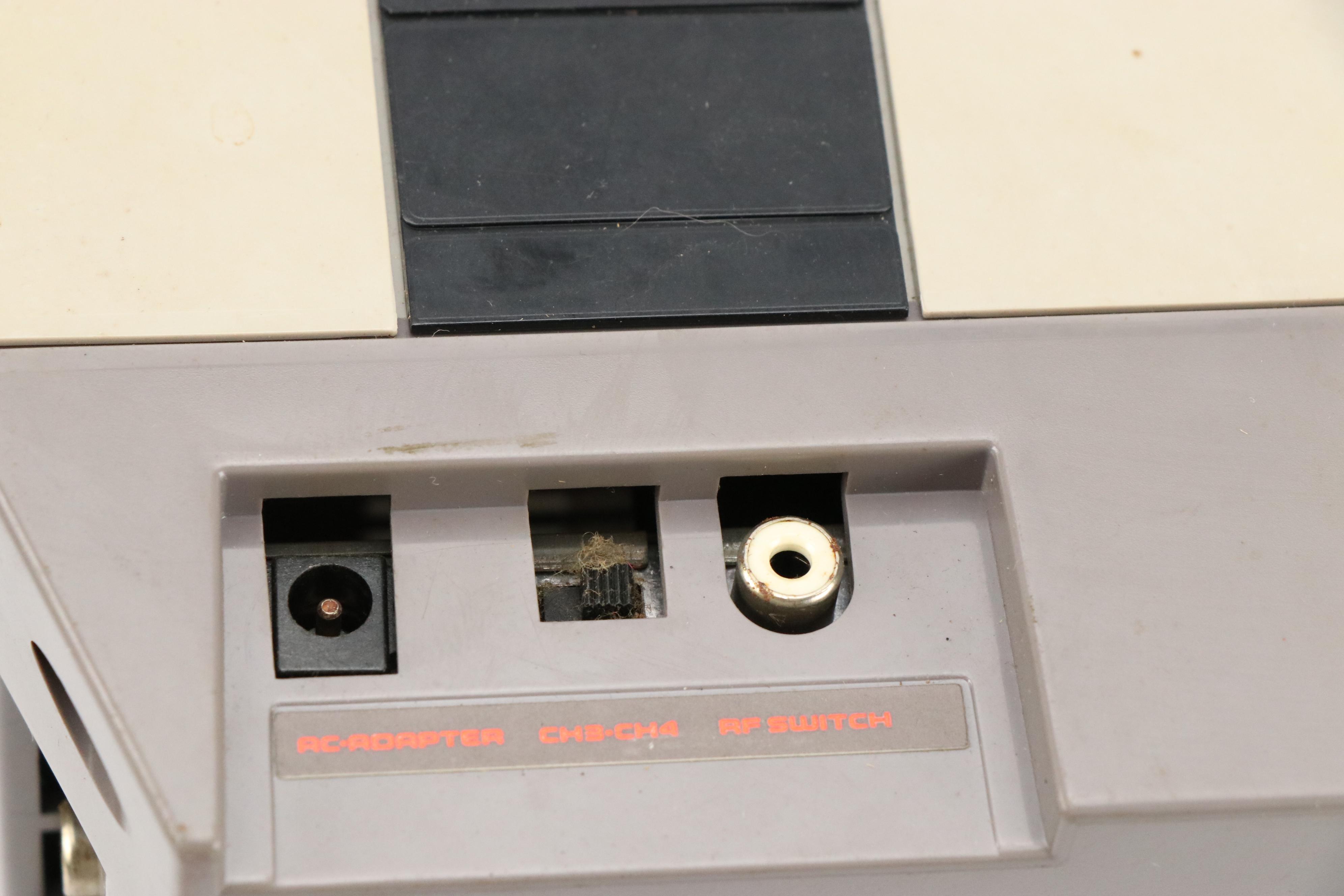 Nintendo Entertainment System w/ Zelda, Castlevania IV, Final Fantasy II & More