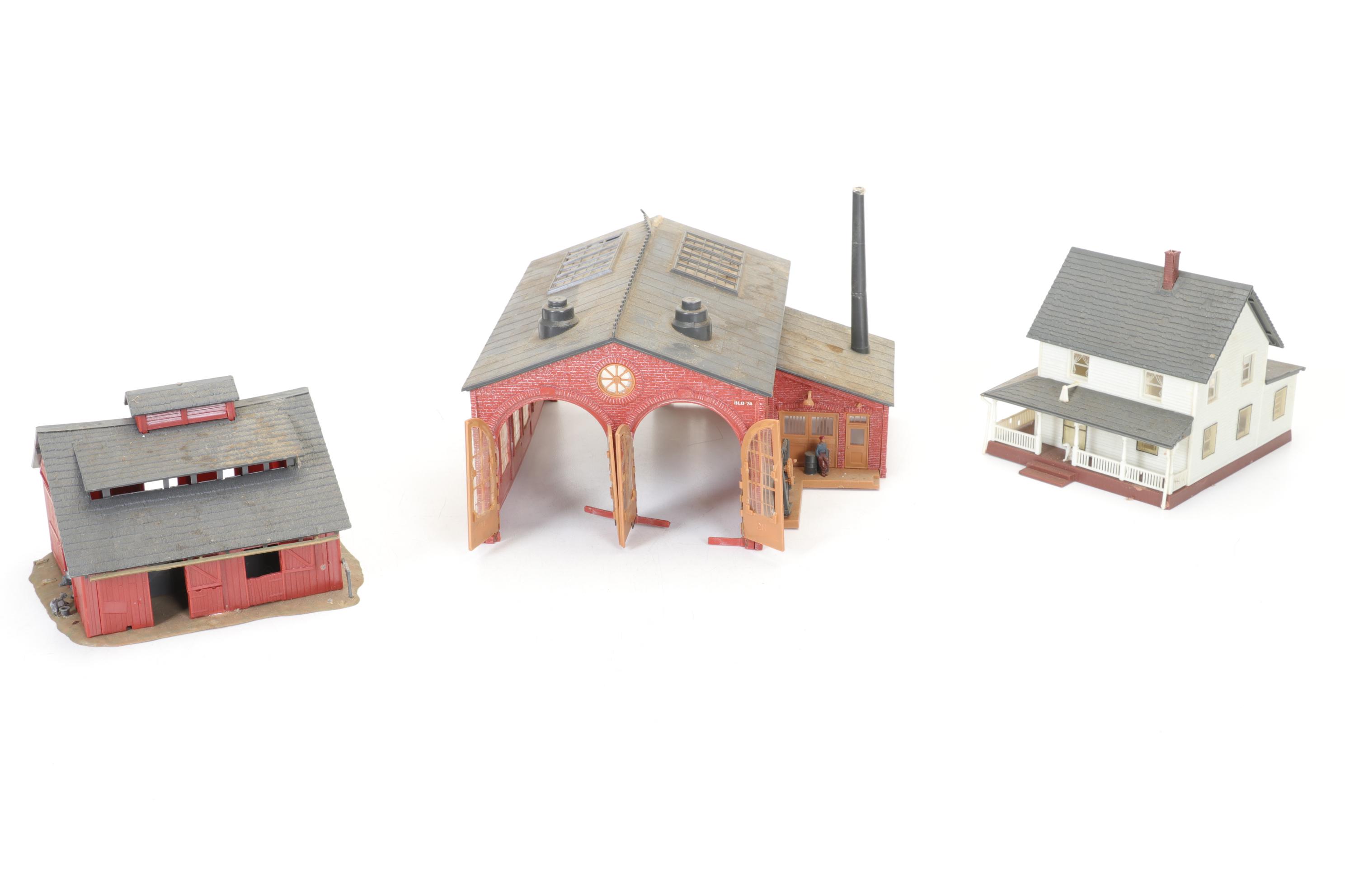 Marx O-Gauge Three-Rail Train Set with HO Scale Buildings and Accessories