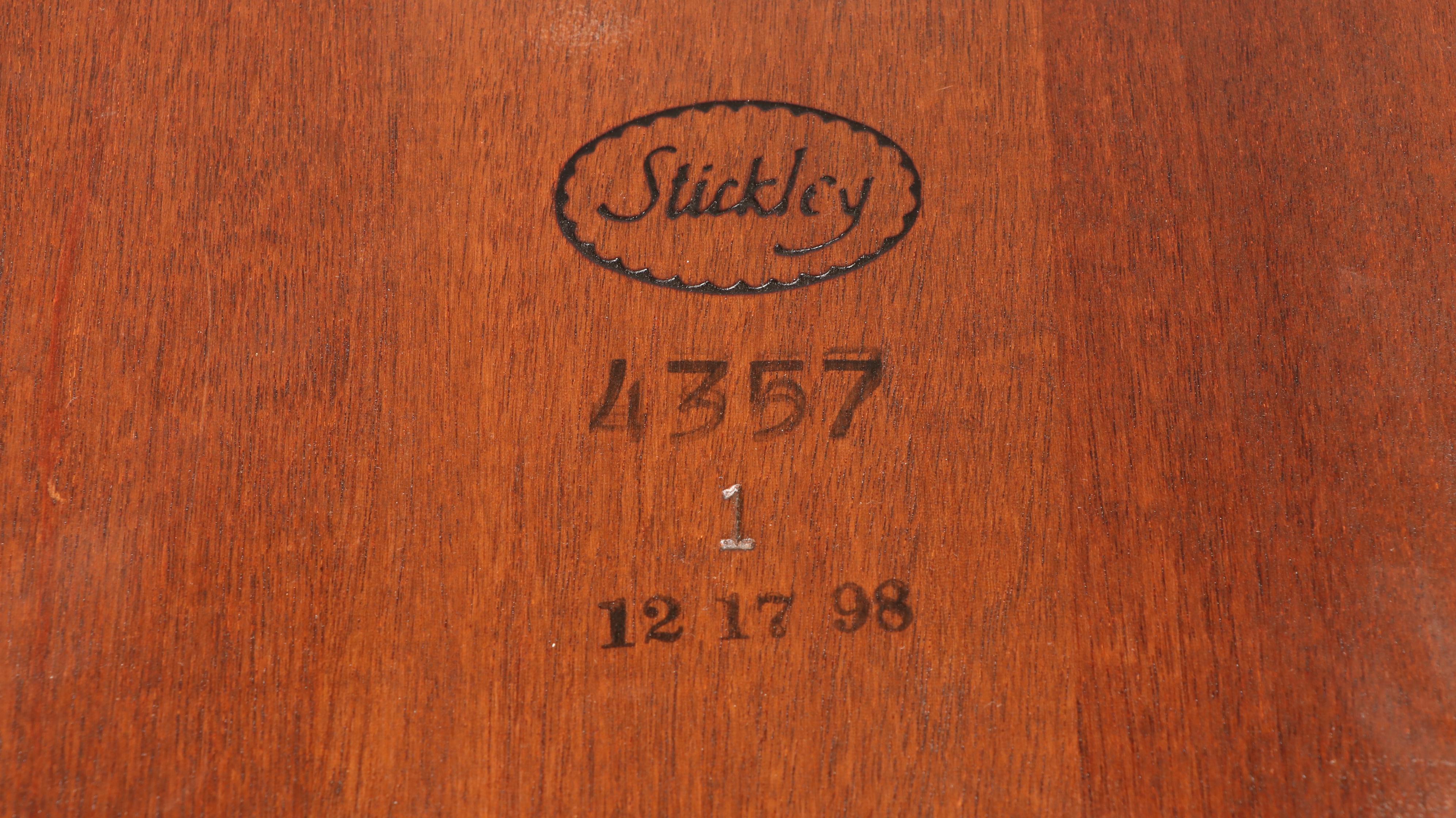 Seven-Piece Stickley Federal Style Mahogany Dining Set, Late 20th Century