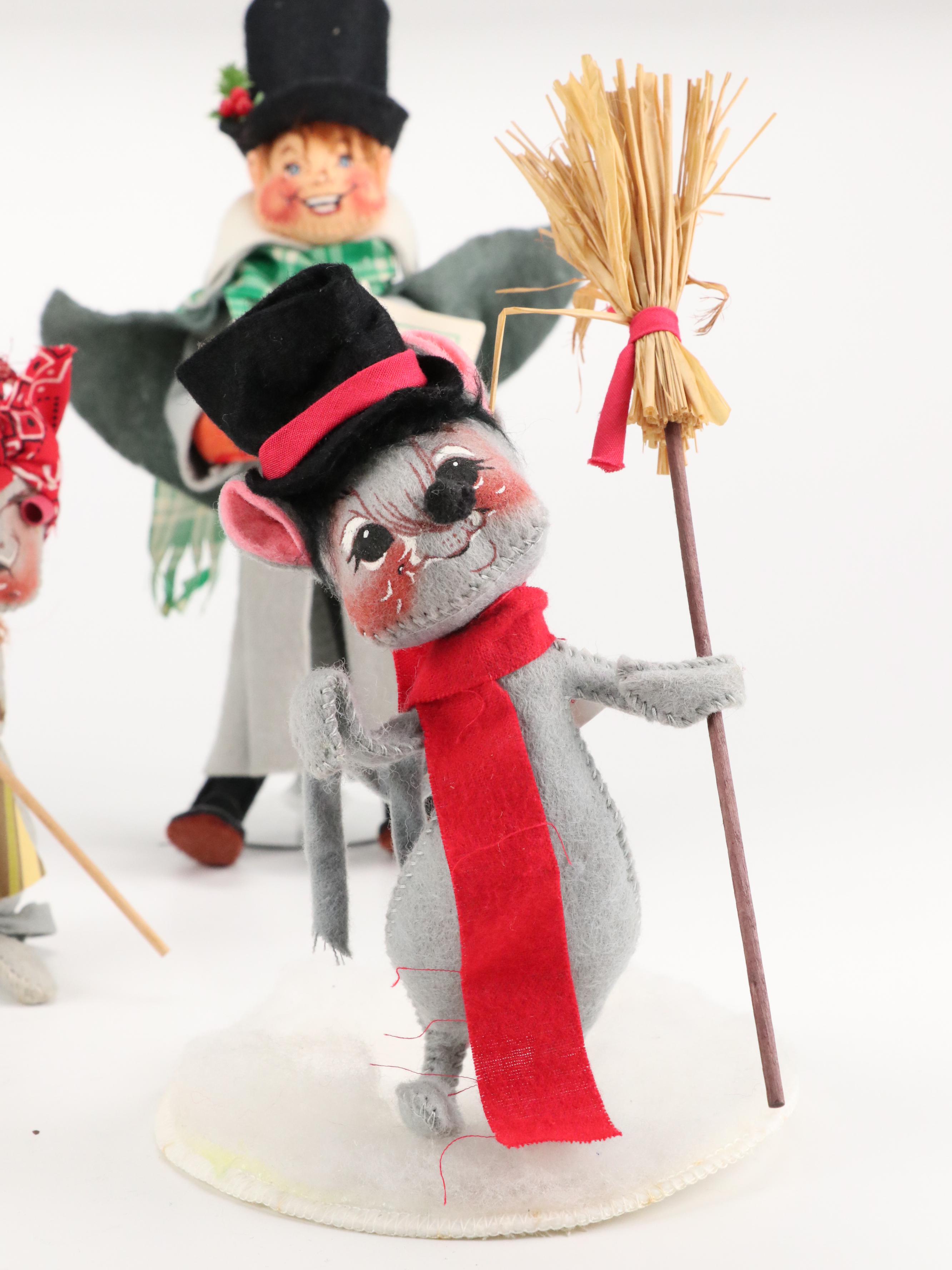 Annalee Mobilitee Chimney Sweep Mouse and Other Dolls, Mid to Late 20th Century