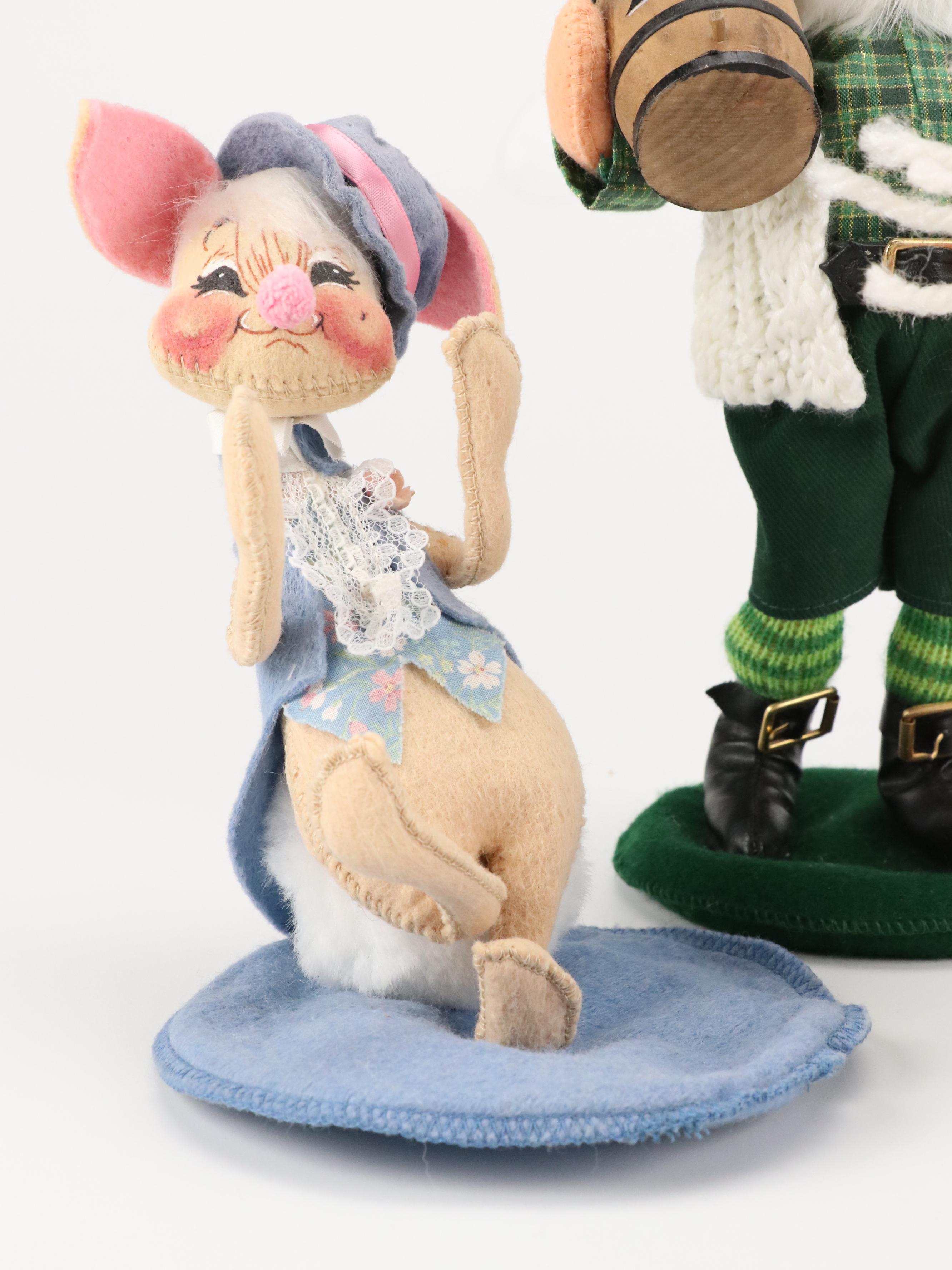 Annalee Mobilitee Chimney Sweep Mouse and Other Dolls, Mid to Late 20th Century