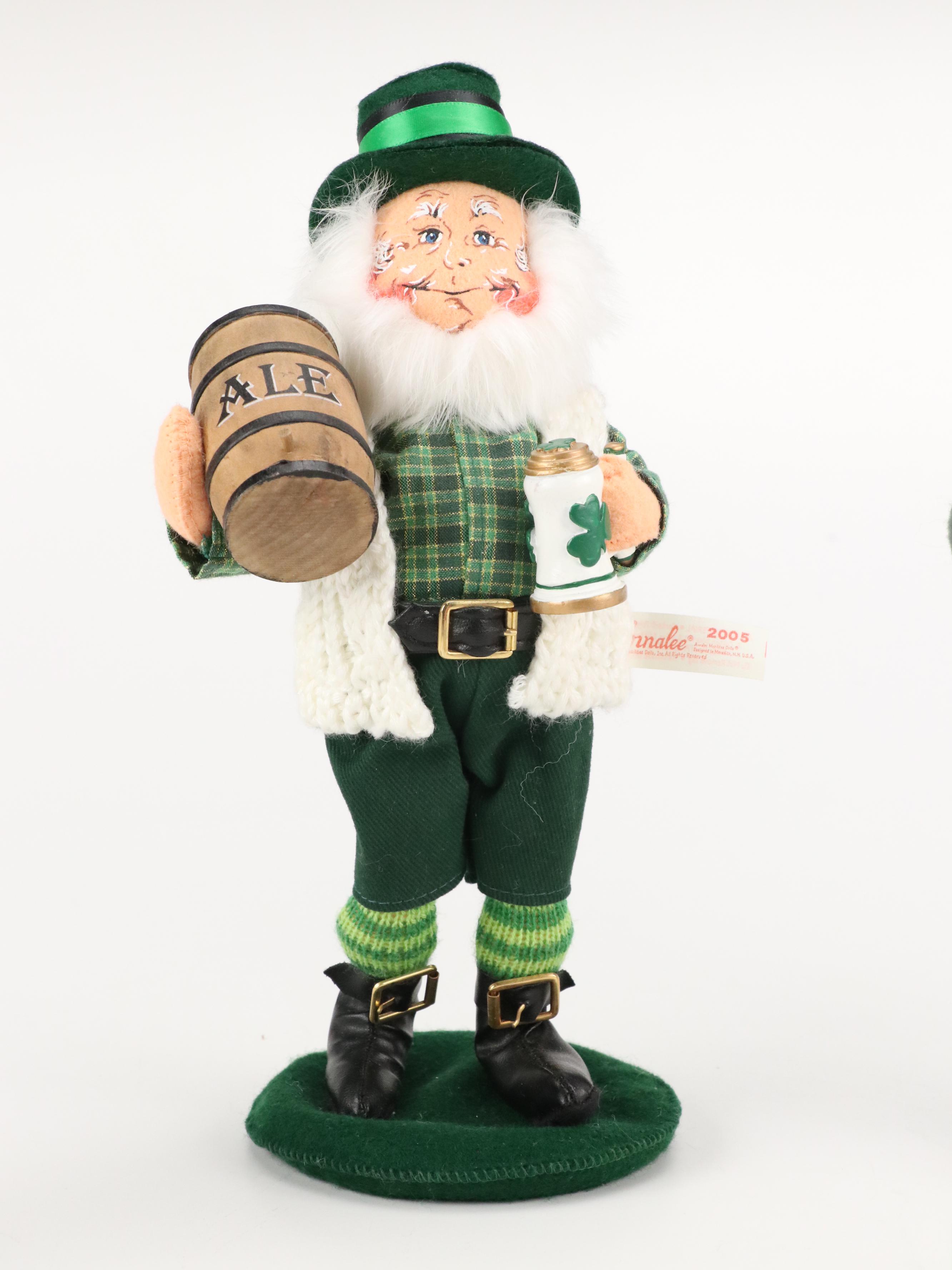 Annalee Mobilitee Chimney Sweep Mouse and Other Dolls, Mid to Late 20th Century