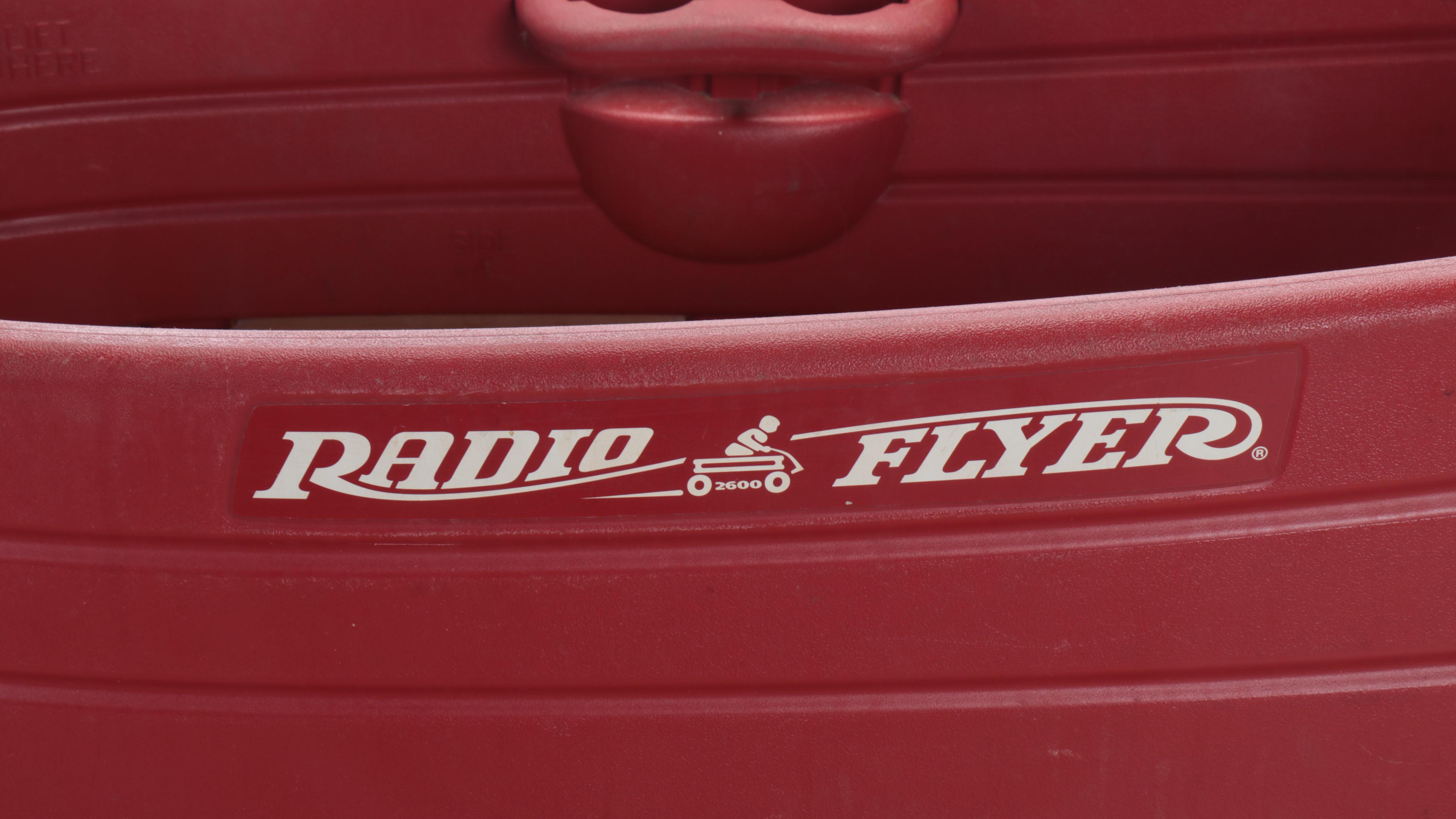 Radio Flyer Discovery Plastic Wagon