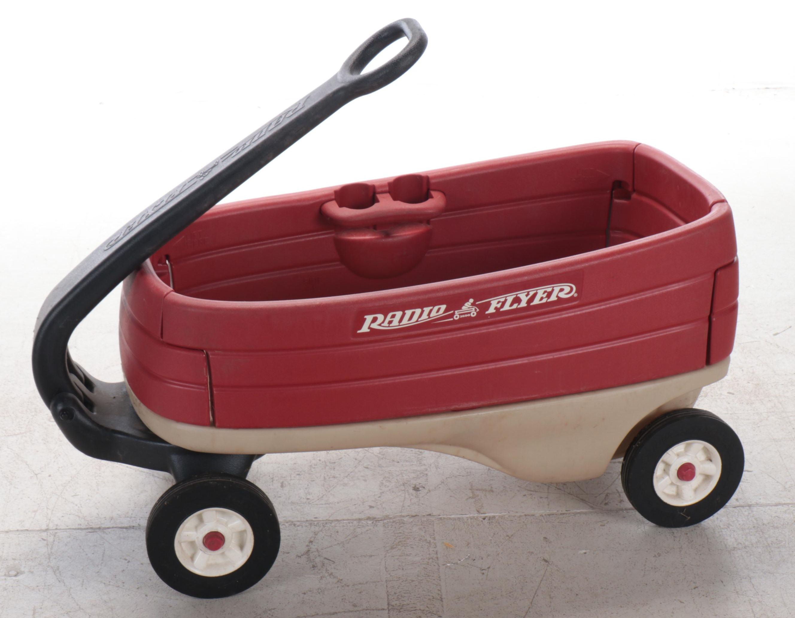 Radio Flyer Discovery Plastic Wagon