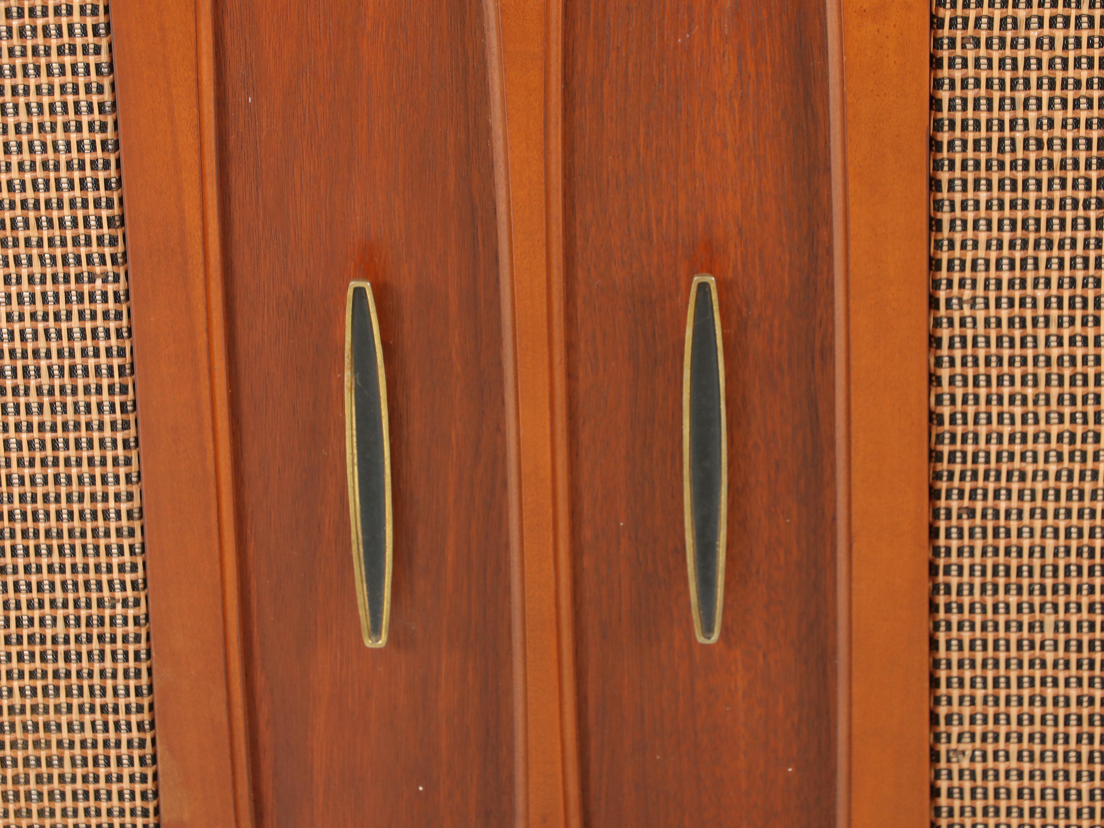 RCA Victor Victrola Mid Century Modern Walnut Turntable Cabinet