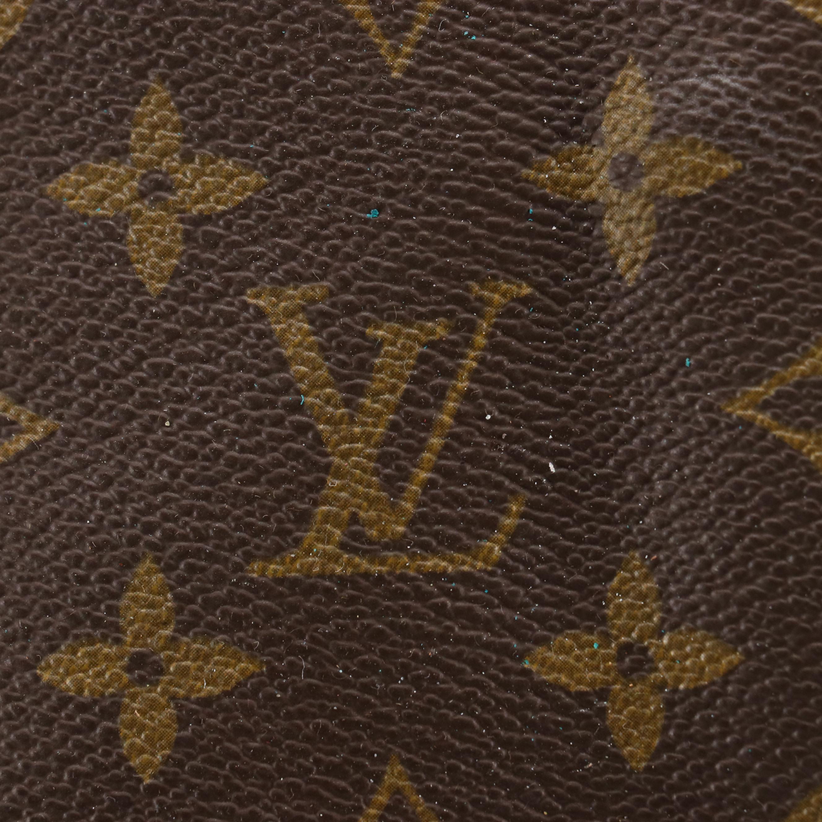Louis Vuitton Keepall 50 Travel Bag in Monogram Canvas and Leather