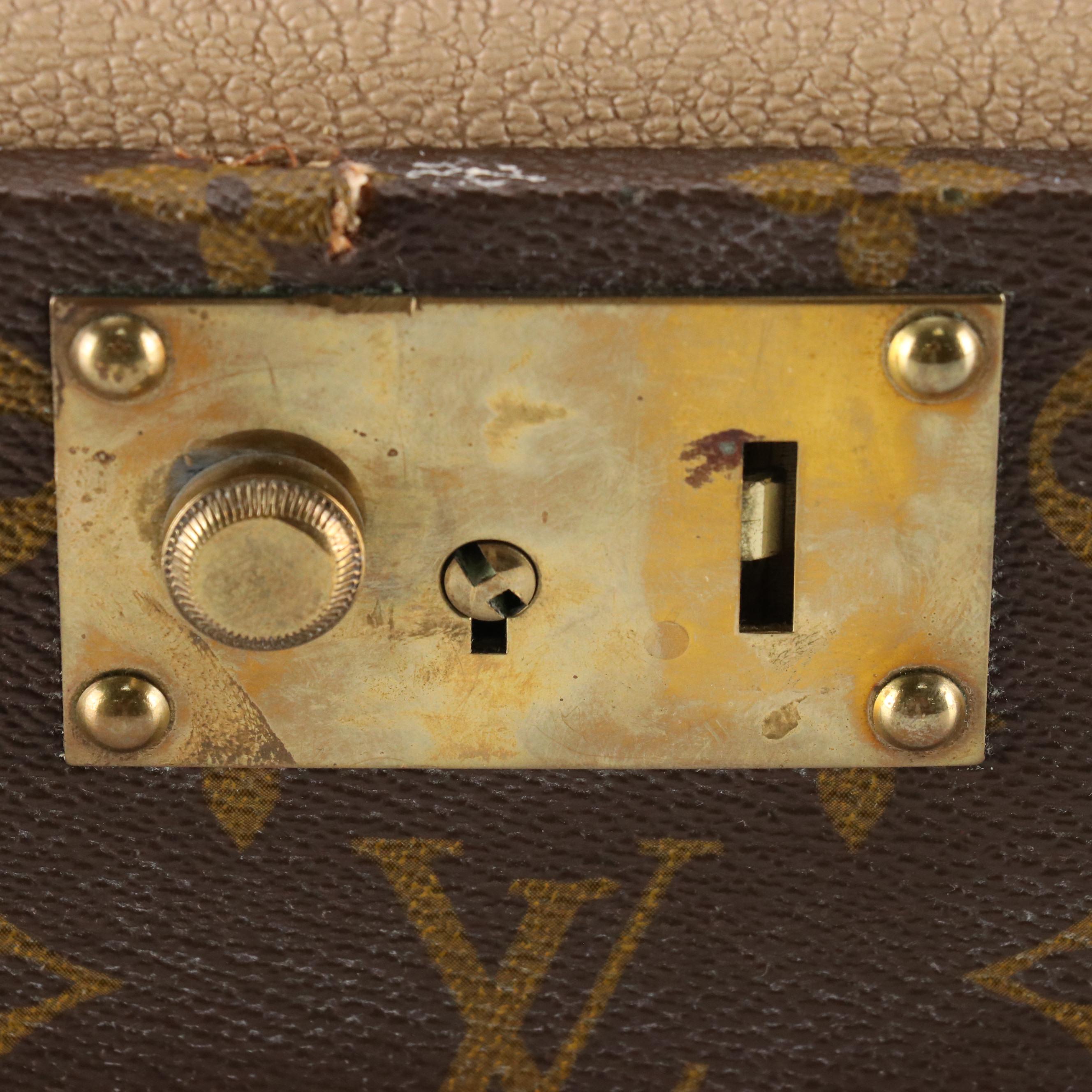 Louis Vuitton Boîte à Tout Vanity Case in Monogram Canvas