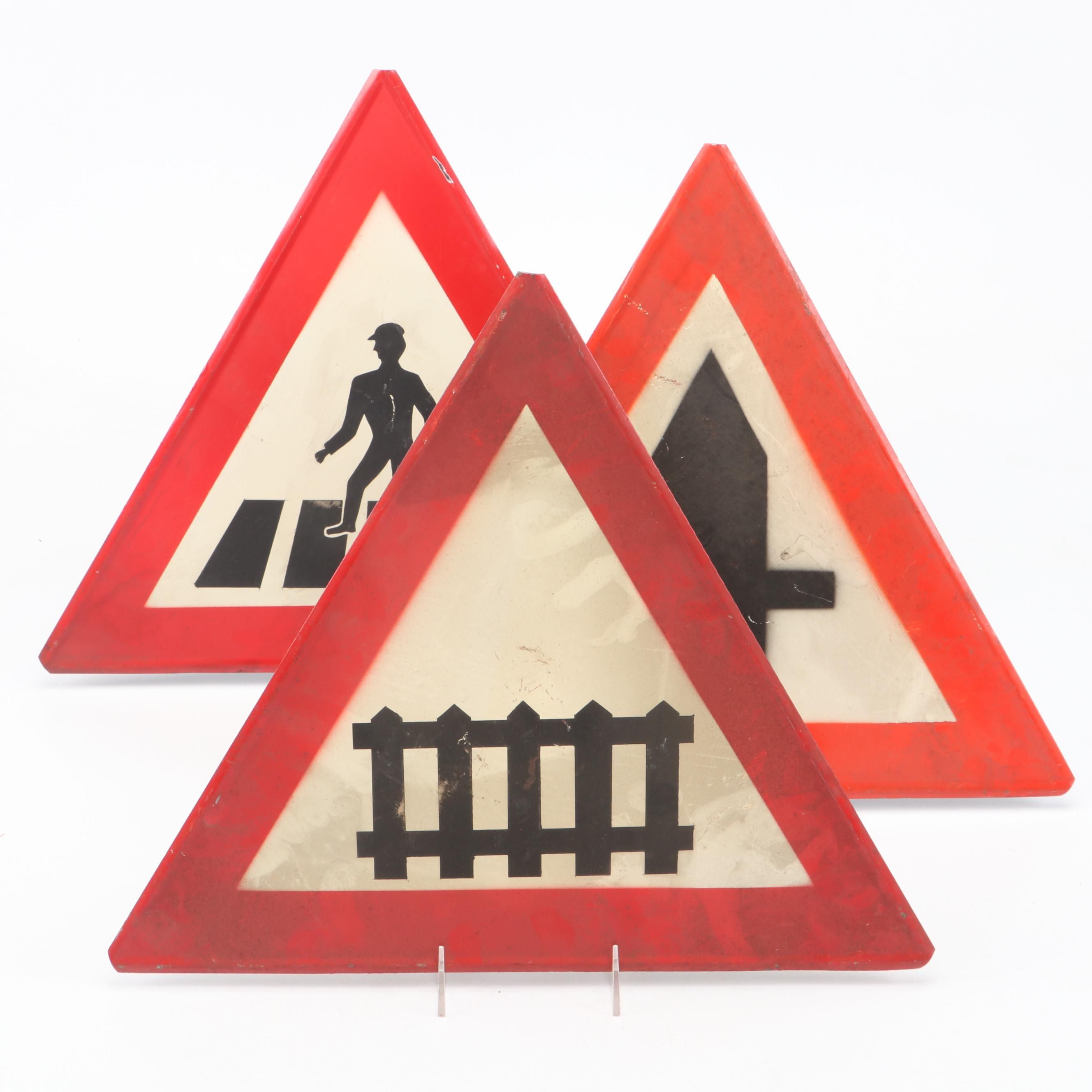 Pedestrian Crossing, Right of Way and Railroad Crossing Dutch Metal Street Signs