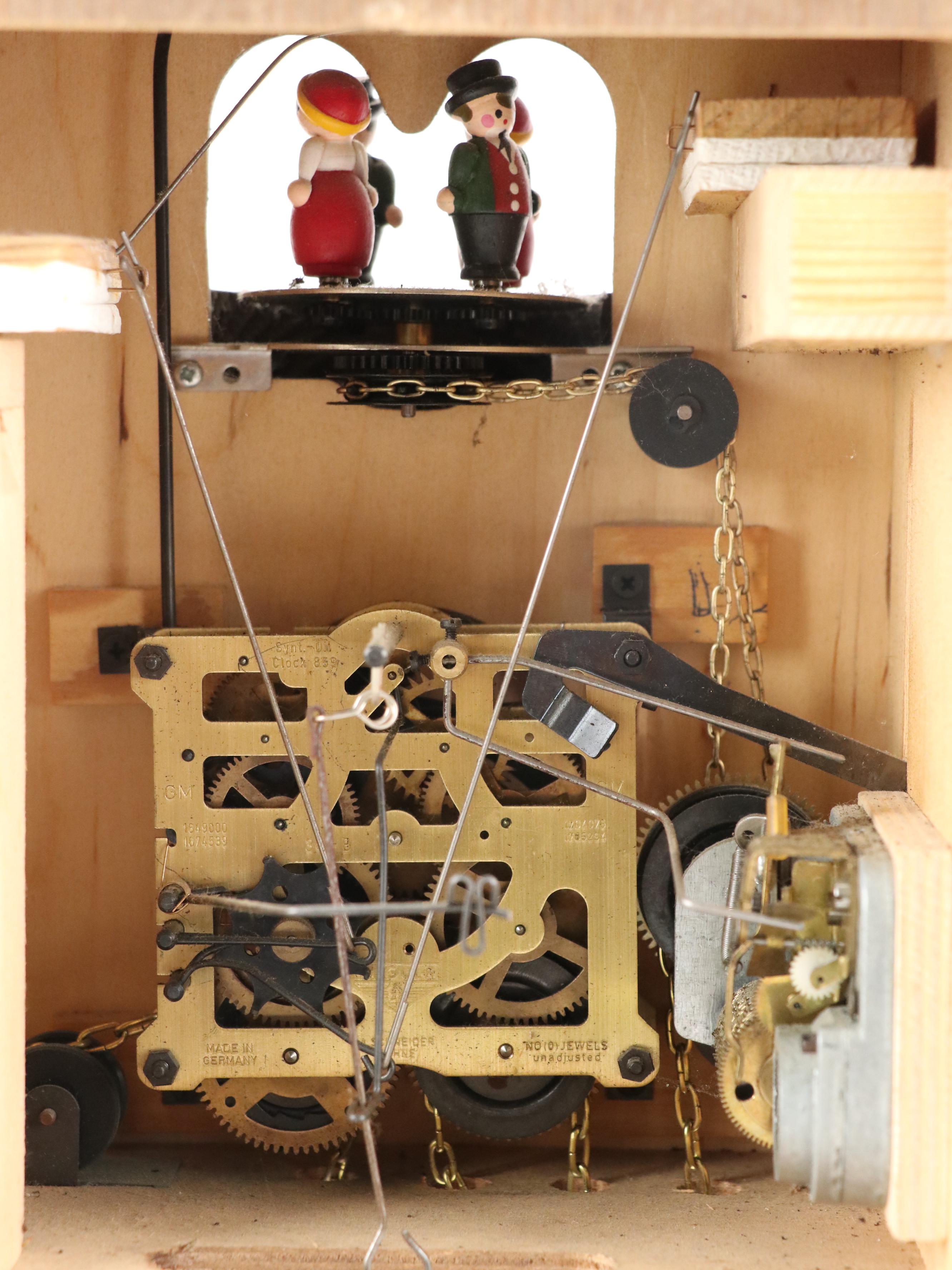 German Black Forest Anton Schneider Söhne Cuckoo Clock