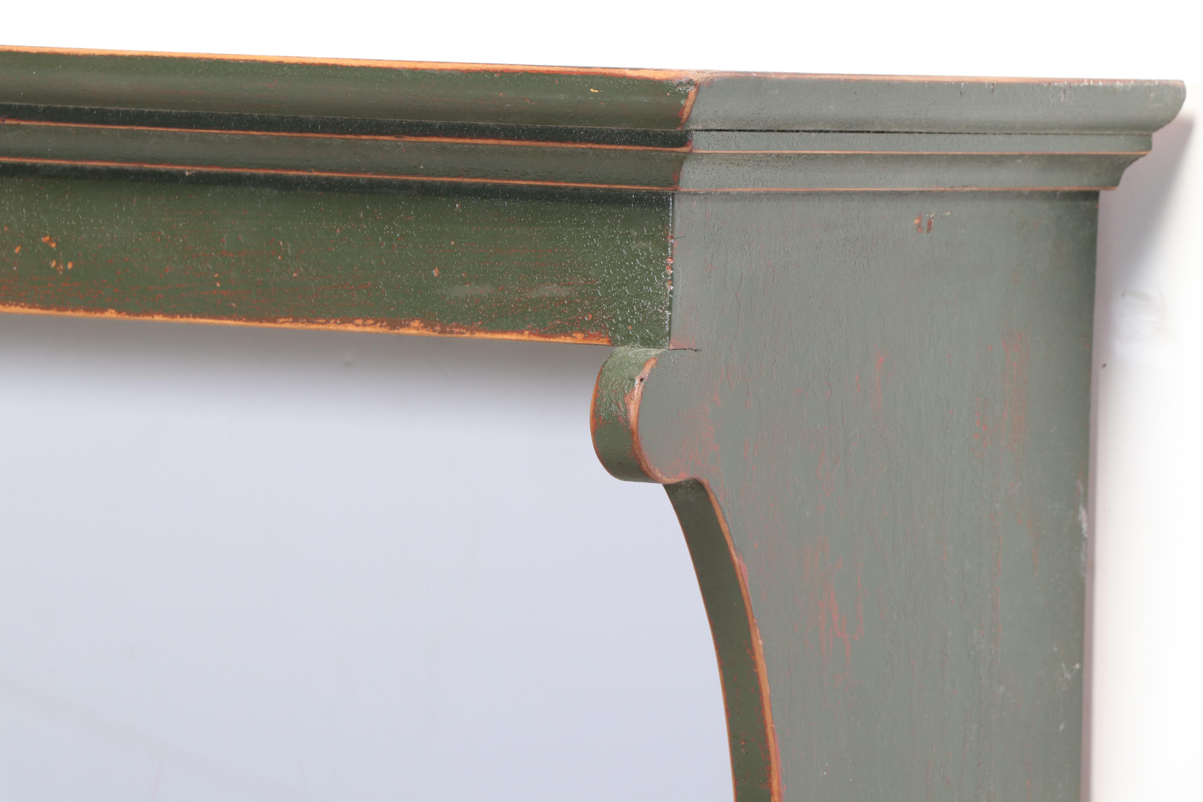 David T. Smith & Co. Federal Style Painted Wood Wall Hanging Plate Rack