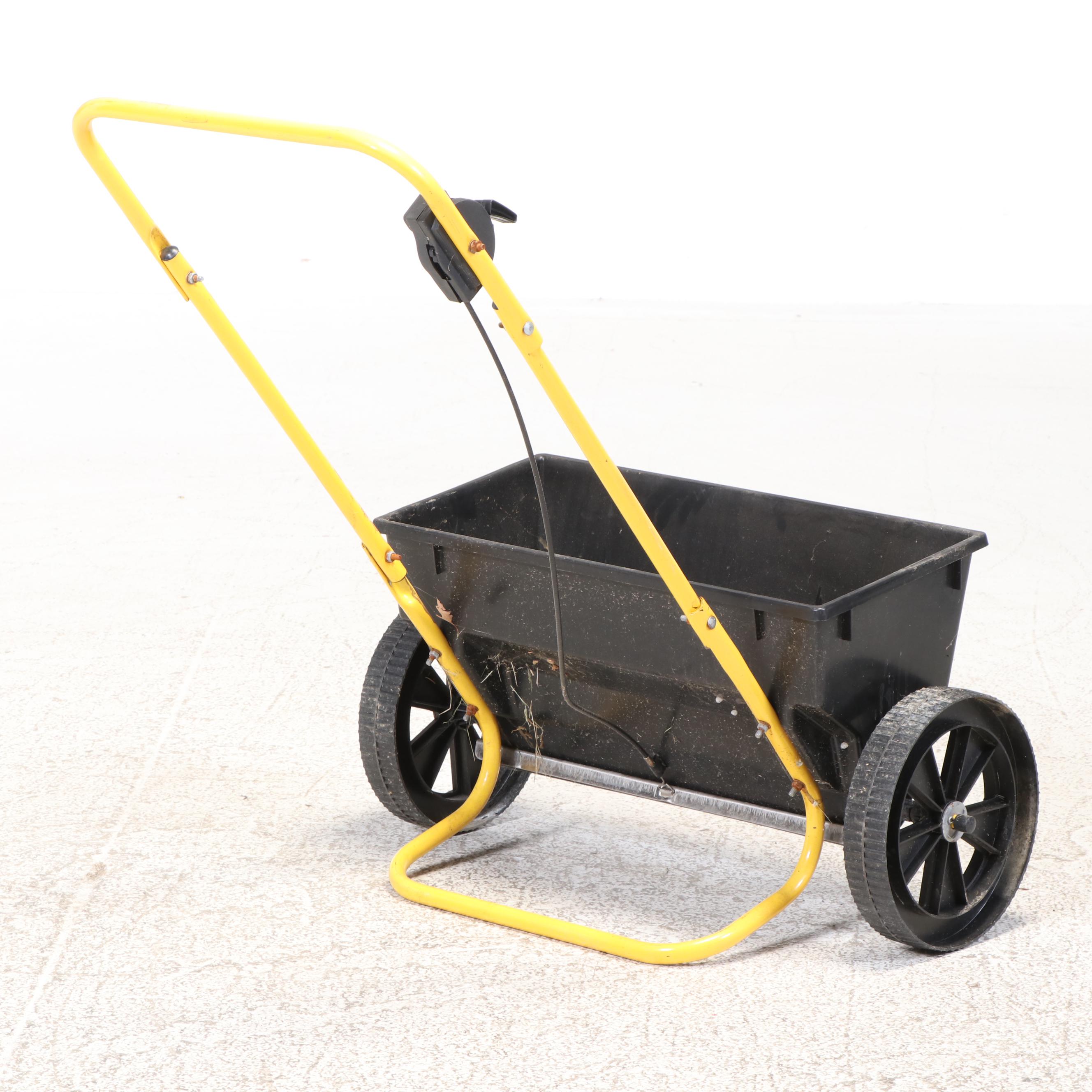 Yardworks Plastic and Metal Lawn Seeder