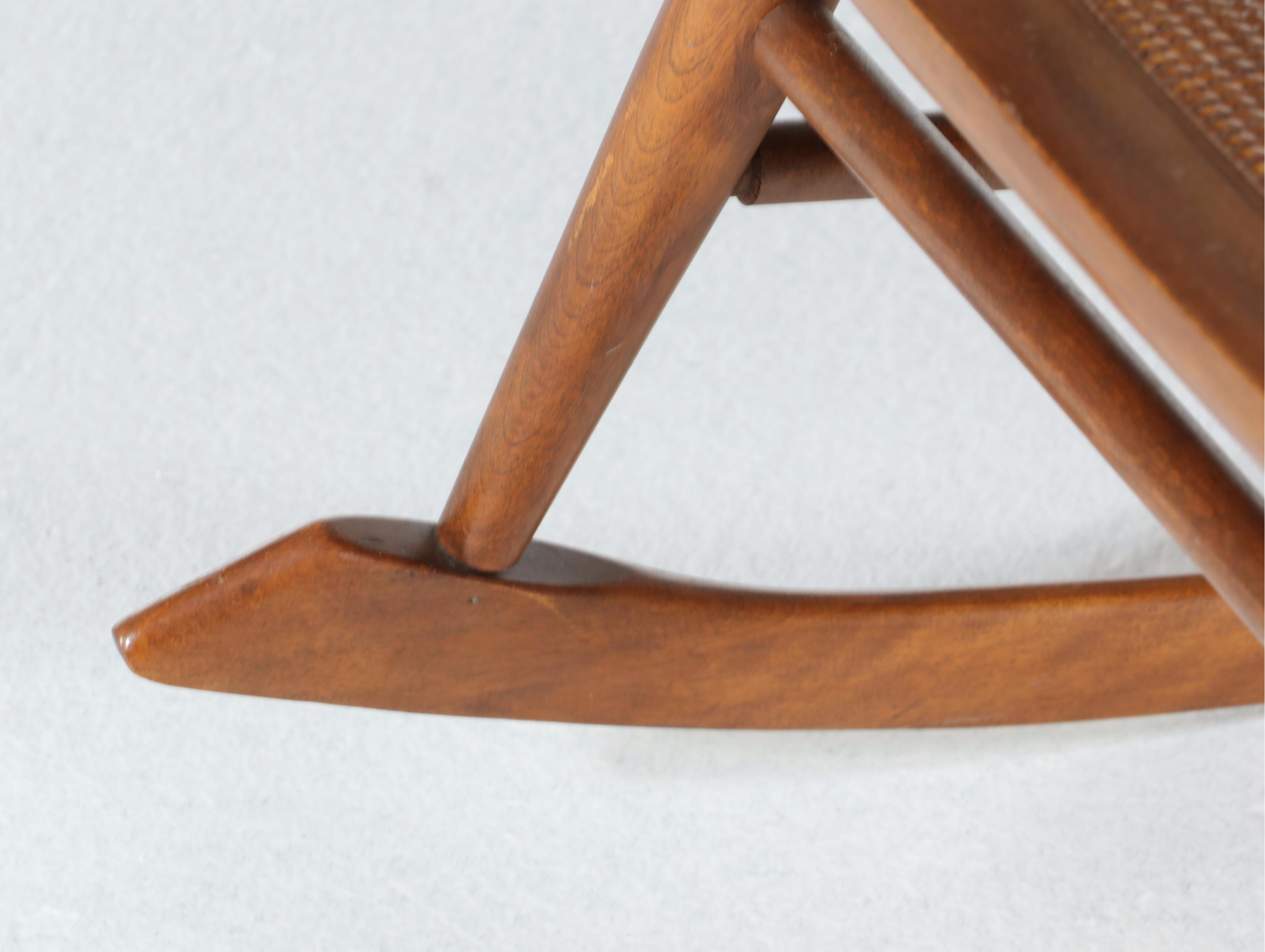 Mid Century Modern Walnut Rocking Chair, Manner of George Nakashima