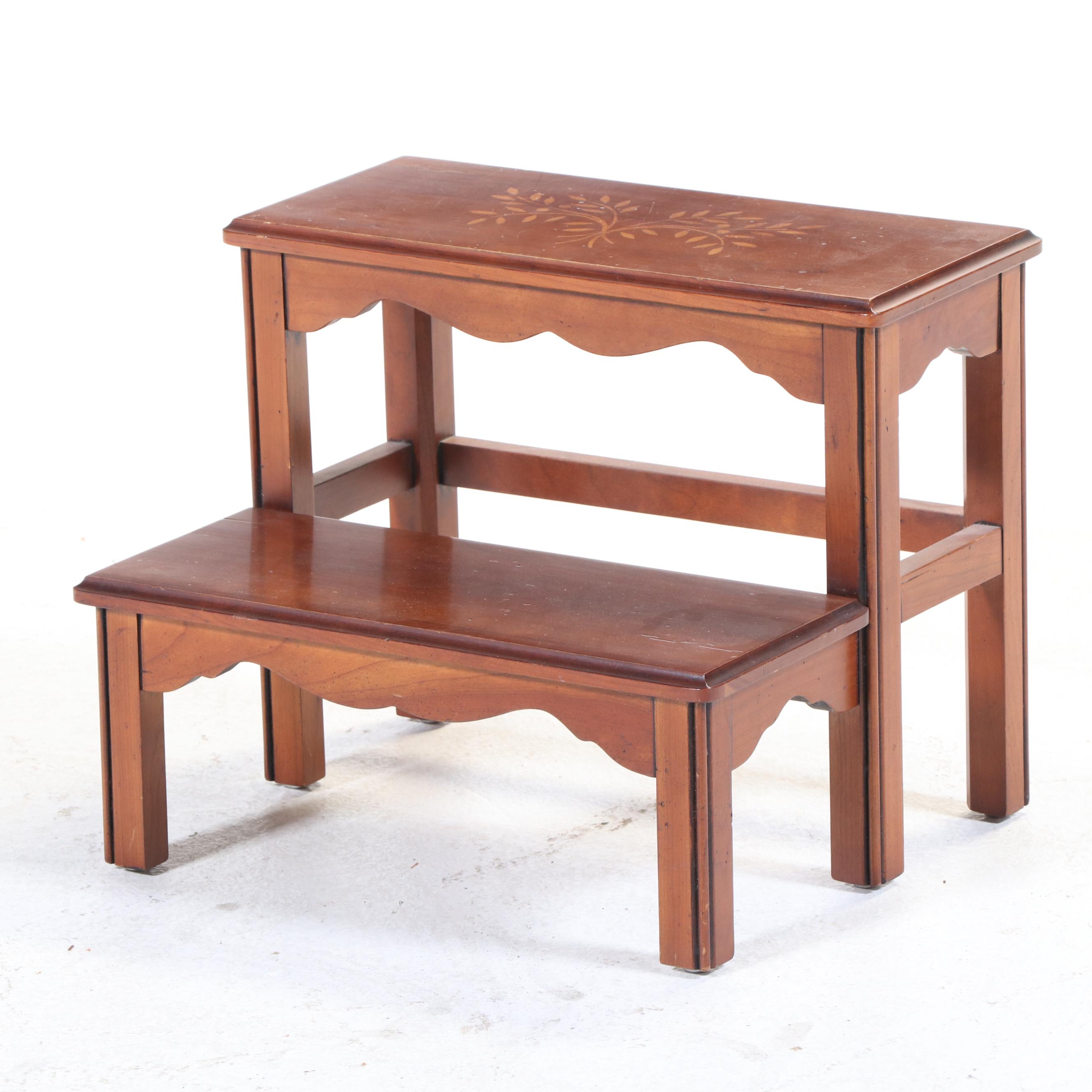 Harden Federal Style Cherry Pineapple Finial Four Poster Bed Frame