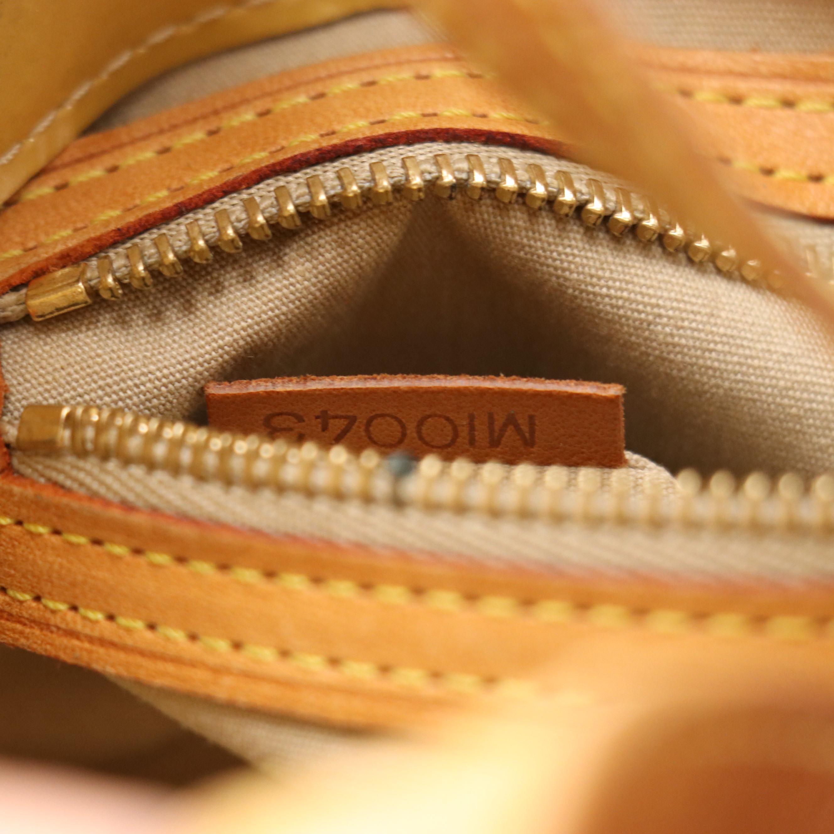 Louis Vuitton Reade PM Bag in Monogram Vernis