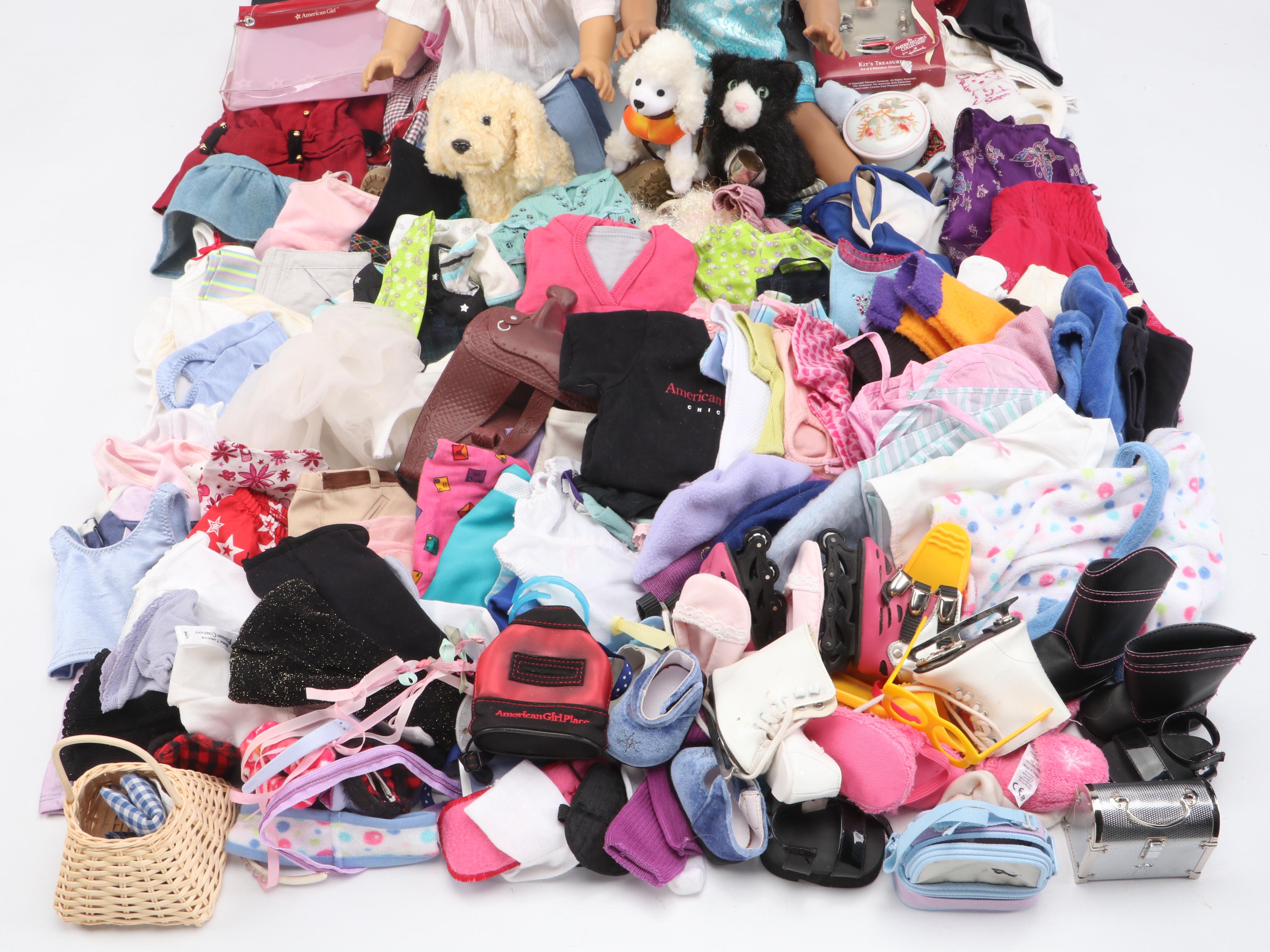 American Girl "Julie Albright" with Other Dolls and Accessories