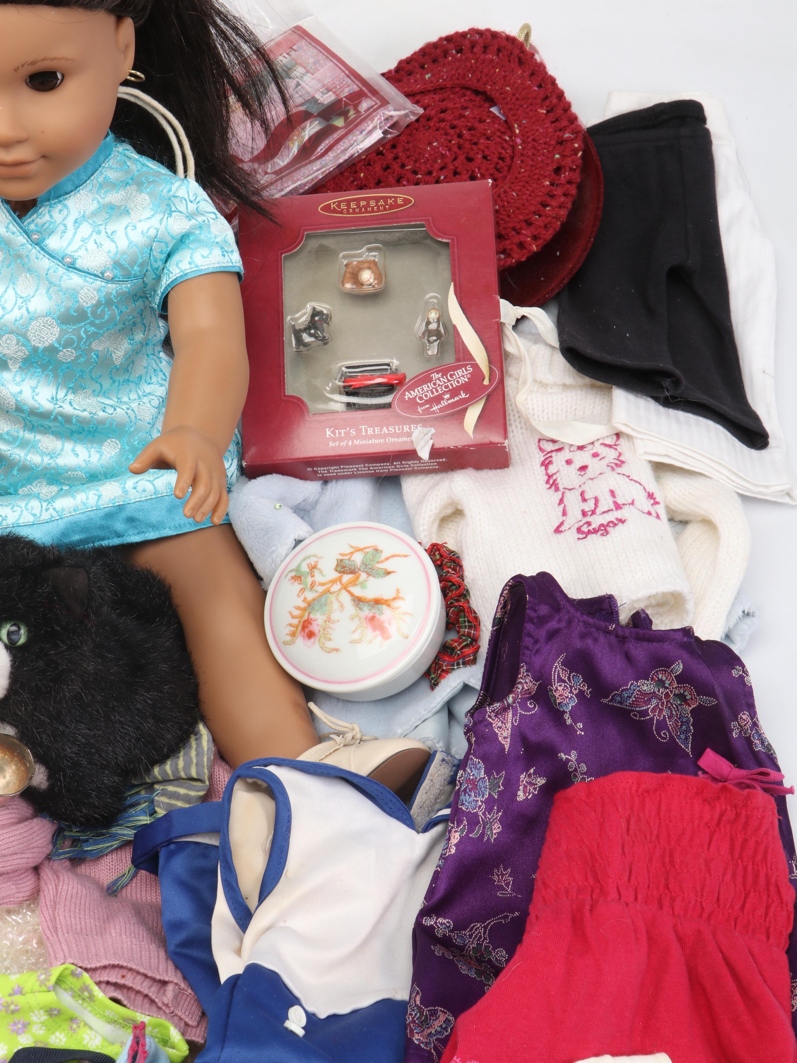 American Girl "Julie Albright" with Other Dolls and Accessories