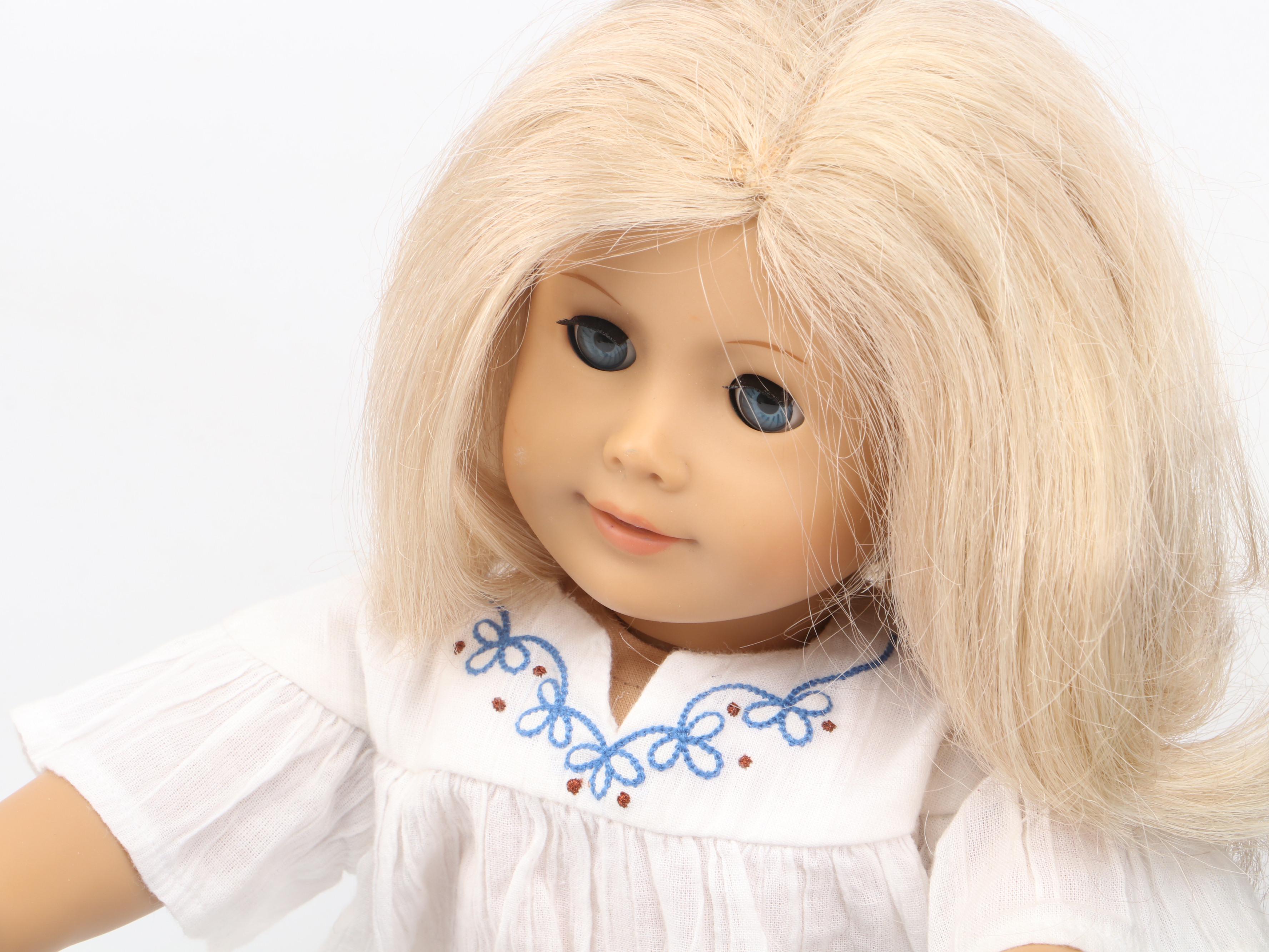 American Girl "Julie Albright" with Other Dolls and Accessories