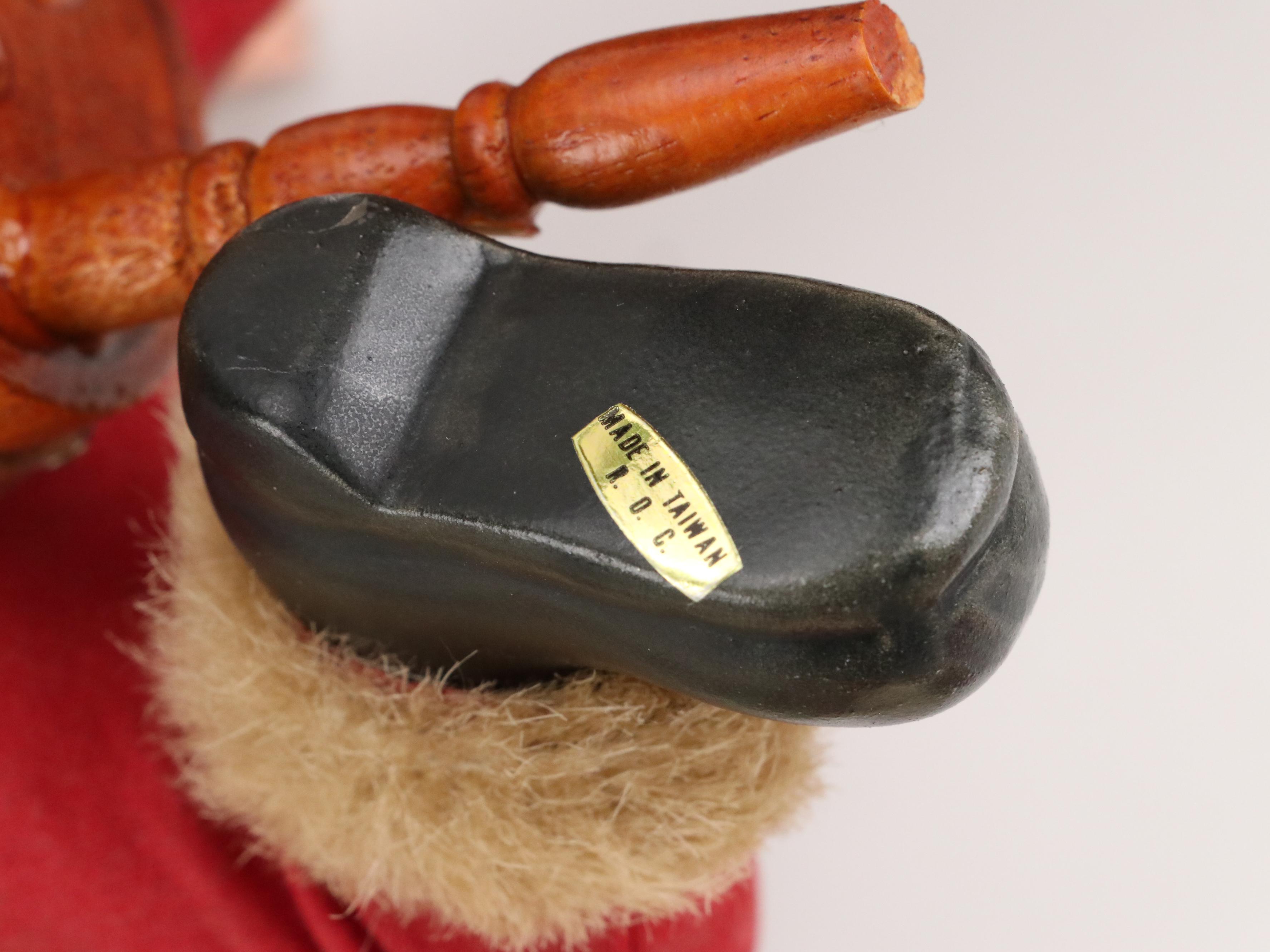 Knit Christmas Stockings with Other Christmas Decor