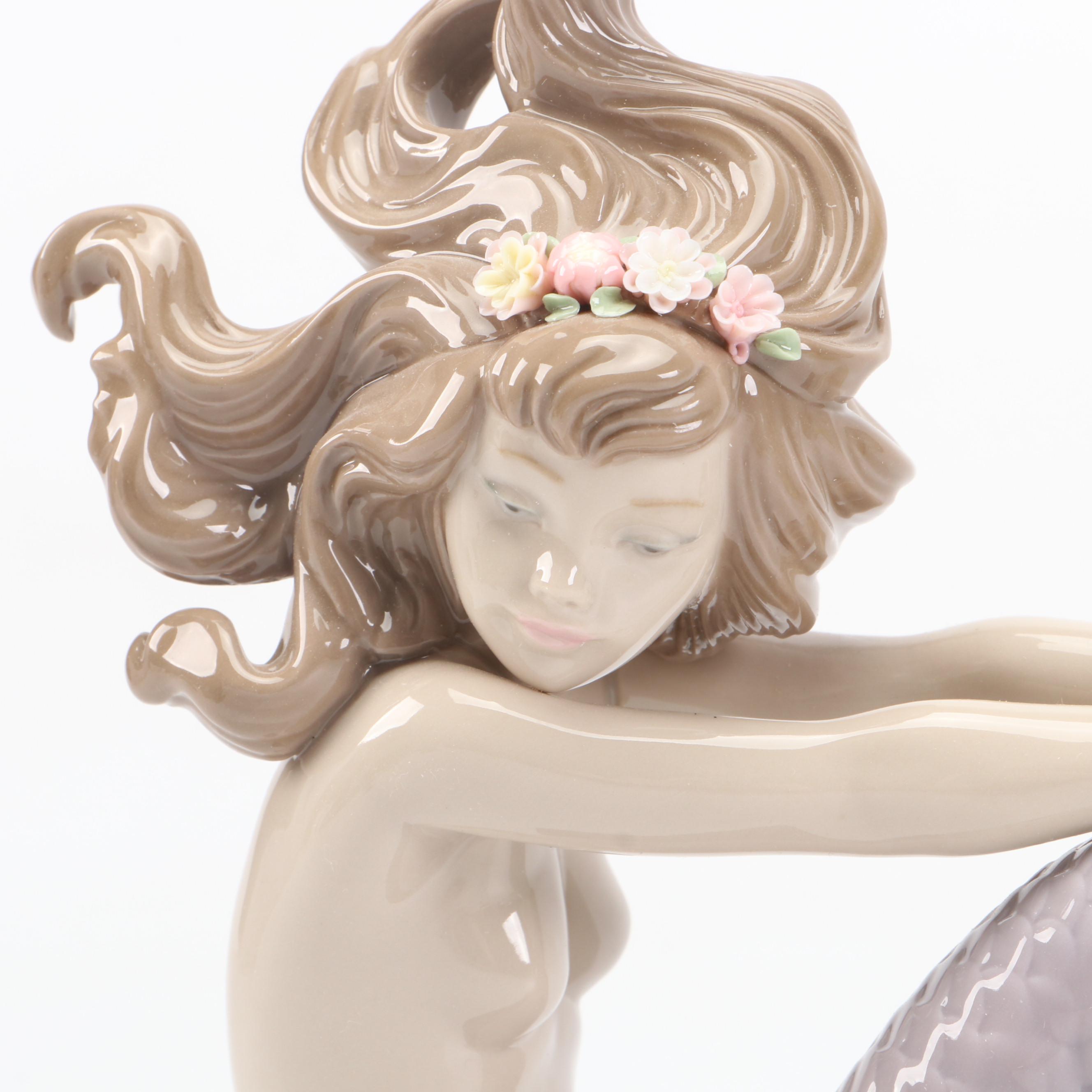 Lladró "Illusion" Porcelain Mermaid Figurine Designed by José Puche